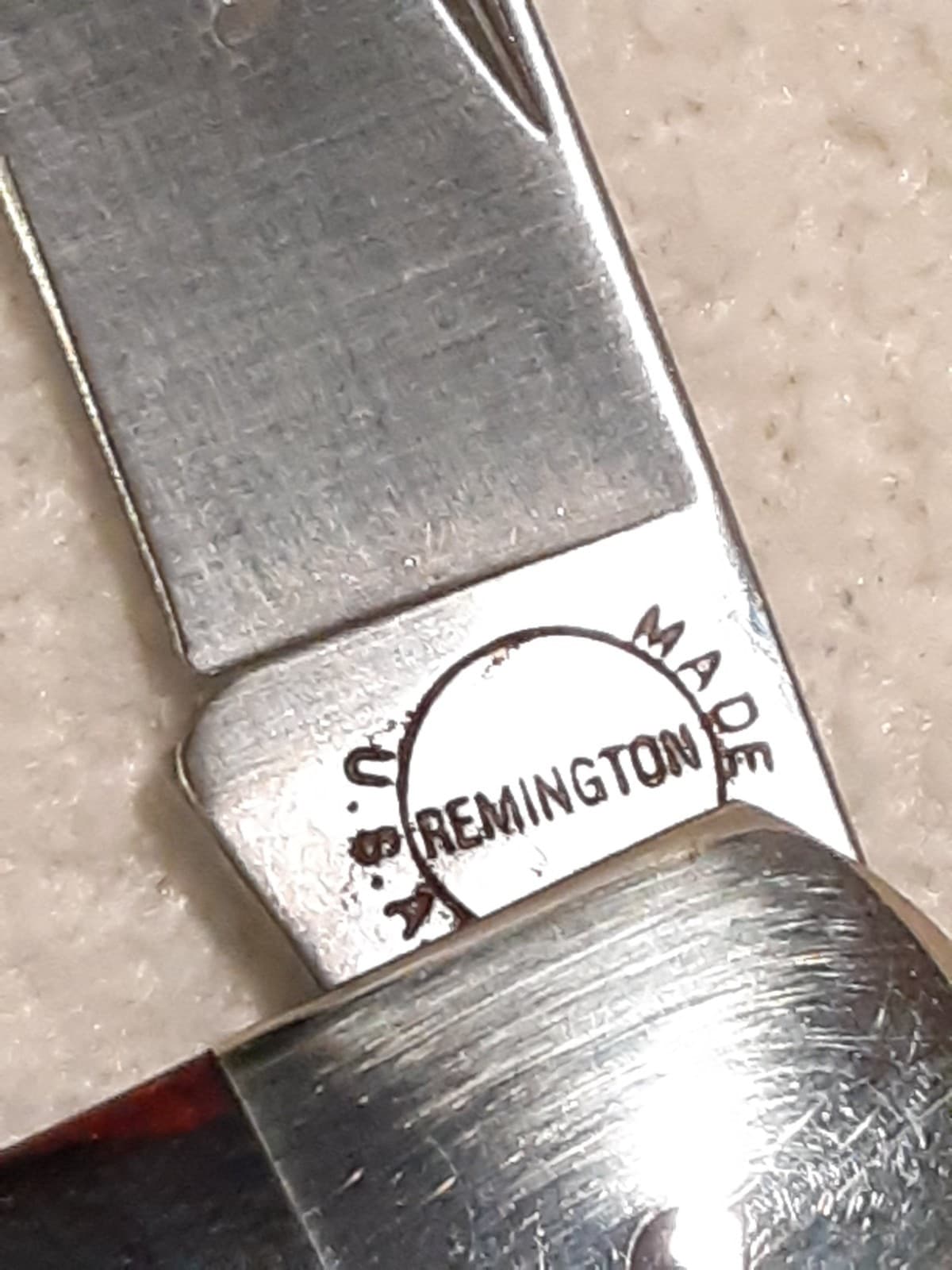 Remington USA R5-W Gentlemans Folding Knife W Box & Paper Unused 2