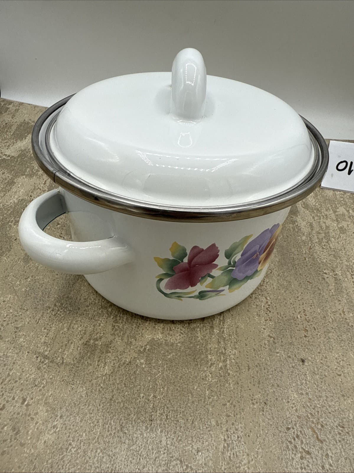 Corning Enamelware Summer Blush 1.25 Qt. 6” Enameled Metal Casserole Pot W/lid 6