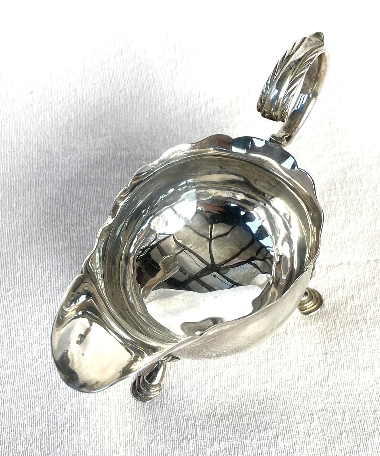 WILLIAM IV STERLING SILVER SAUCE BOAT- London, 1836. 3