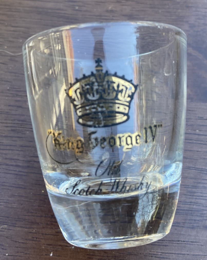 Lot of 6 Shot Glasses,3 JACK DANIELS,2 JIM BEAM,1 KING GEORGE"1 OLD CHARTER FREE 2