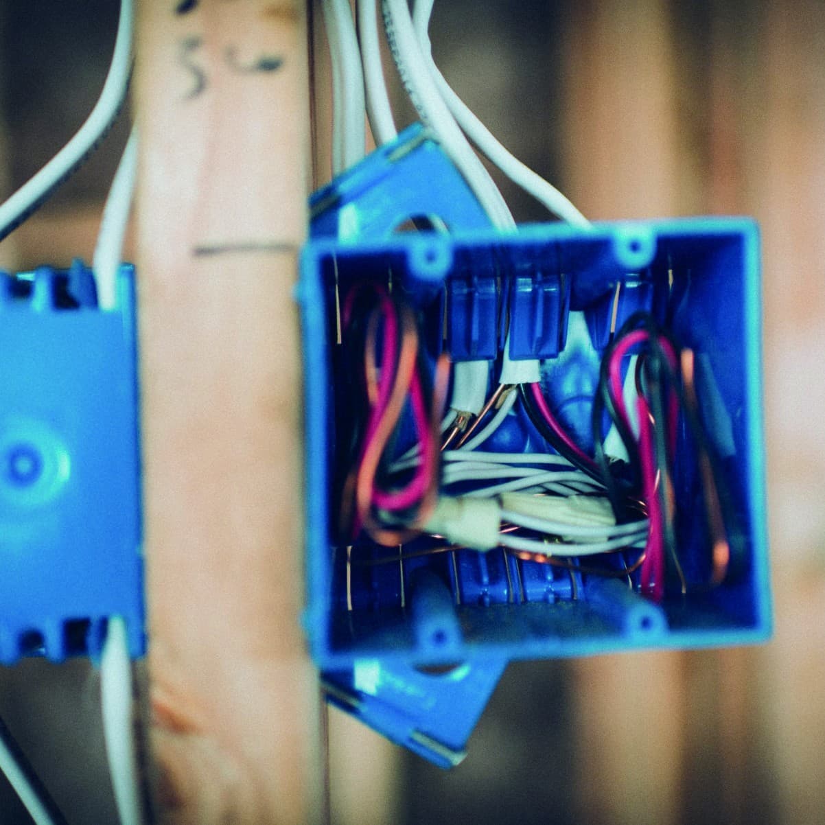 10-Pack 2-Gang New Work Electrical Outlet/Switch Box 32 Cu In ETL Double Gang 5