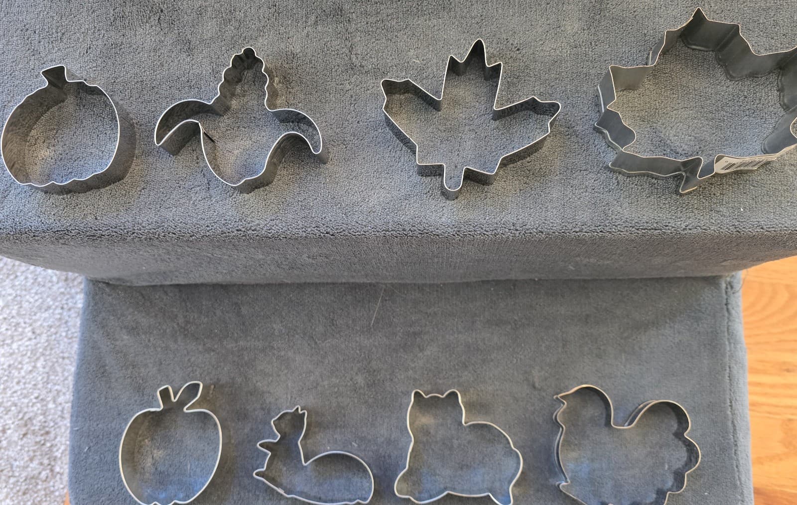 Lot (12) Metal Cookie Cutters: Squirrel, Turkey, Pumpkin, Leaves, More 4