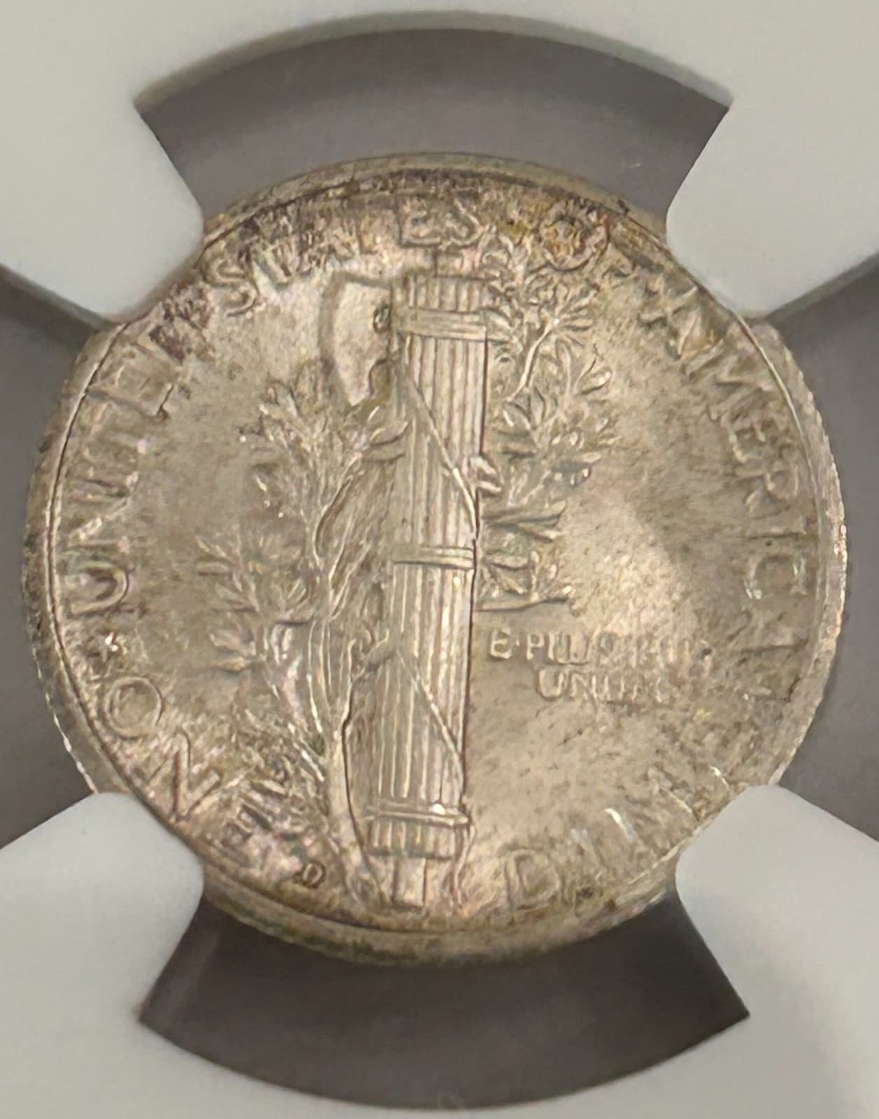 1931 D MERCURY DIME NGC MS63 FB  90% Silver Slight Toning Rare Coin of Series 4
