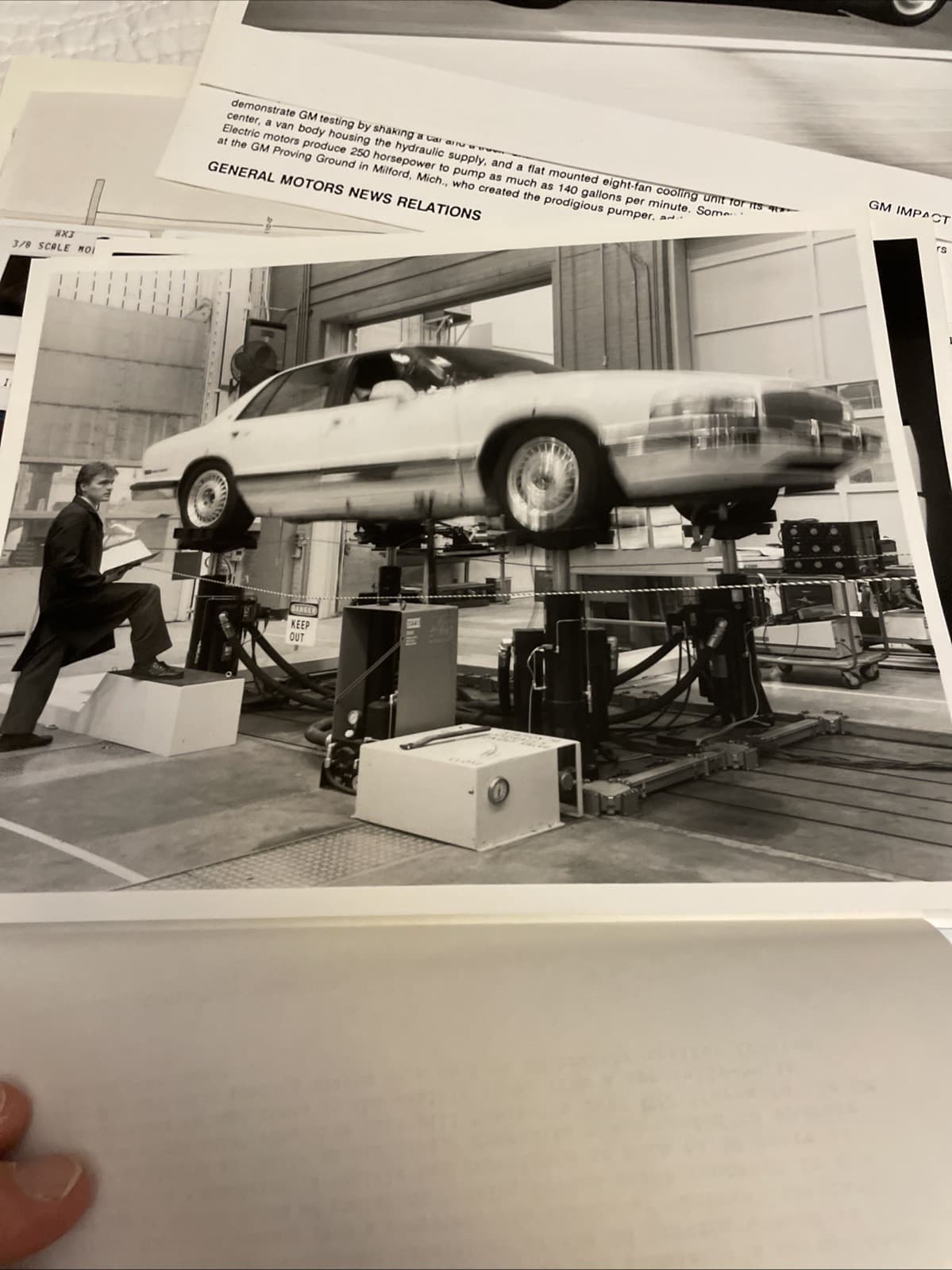 Rare NOS 1991 GM Auto Show Press Kit.  Impact EV1 + HX3 Hybrid Concept Car LOOK! 6