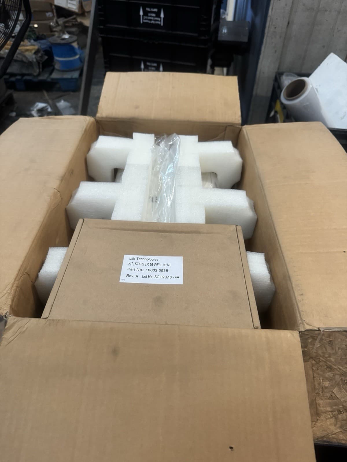 Applied Biosystems Thermo Fisher Scientific A24811 A24811IS 4