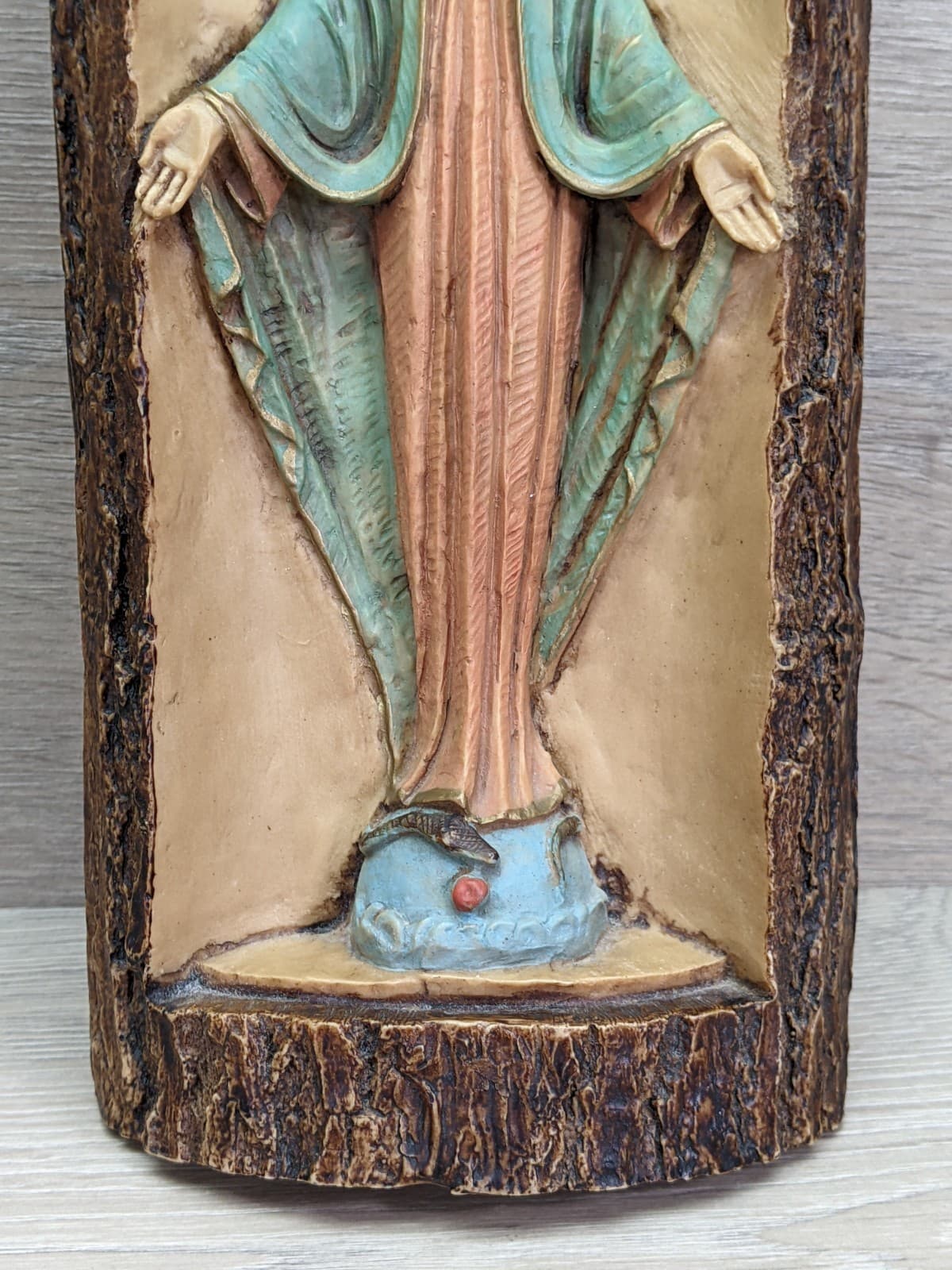 Vintage Mary Immaculate Plaque Virgin Mary Art Faux Tree Wall Hanging Italy 3