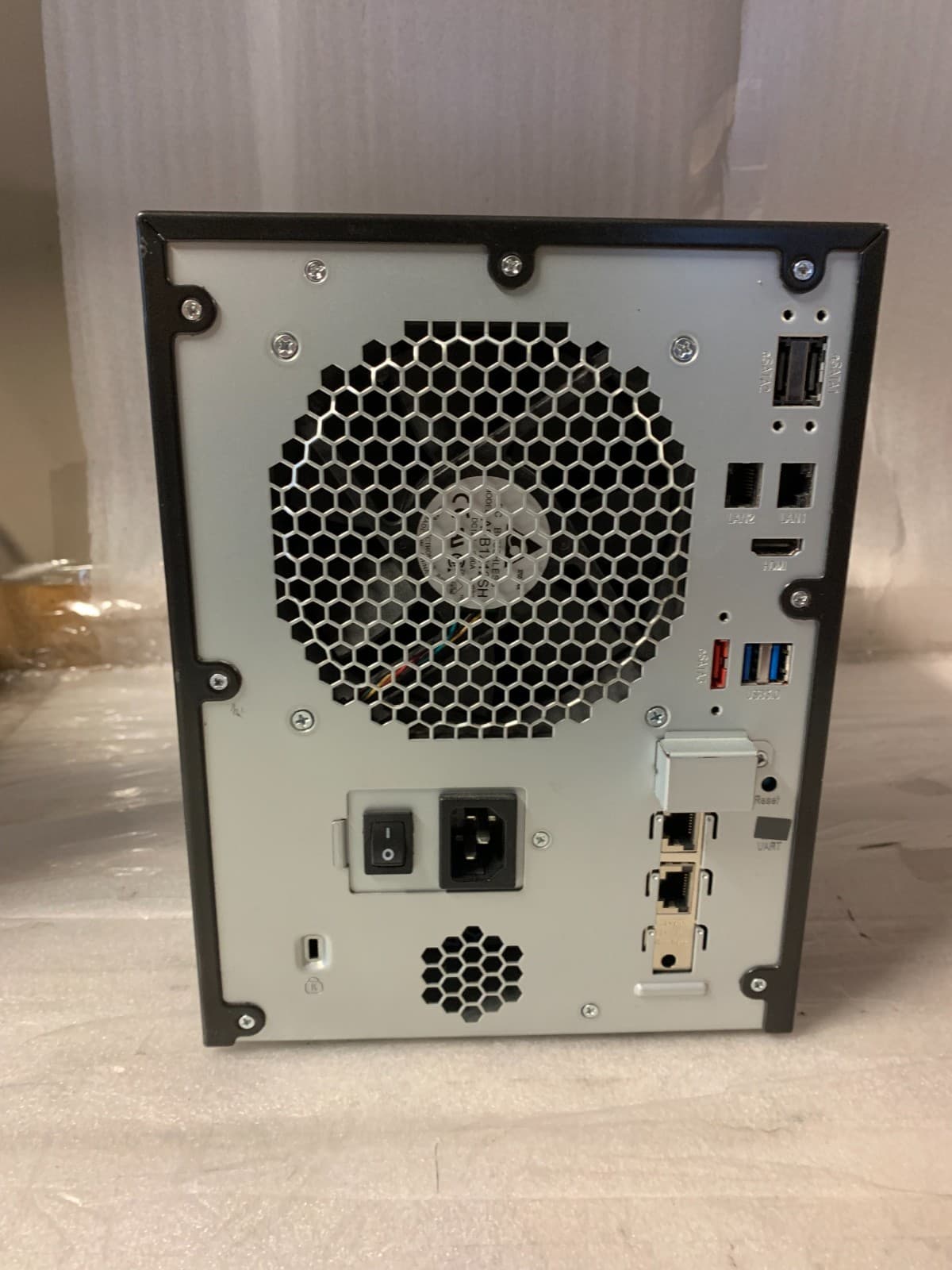 NETGEAR ReadyNAS RN51600 6-Bay | No HDD 4