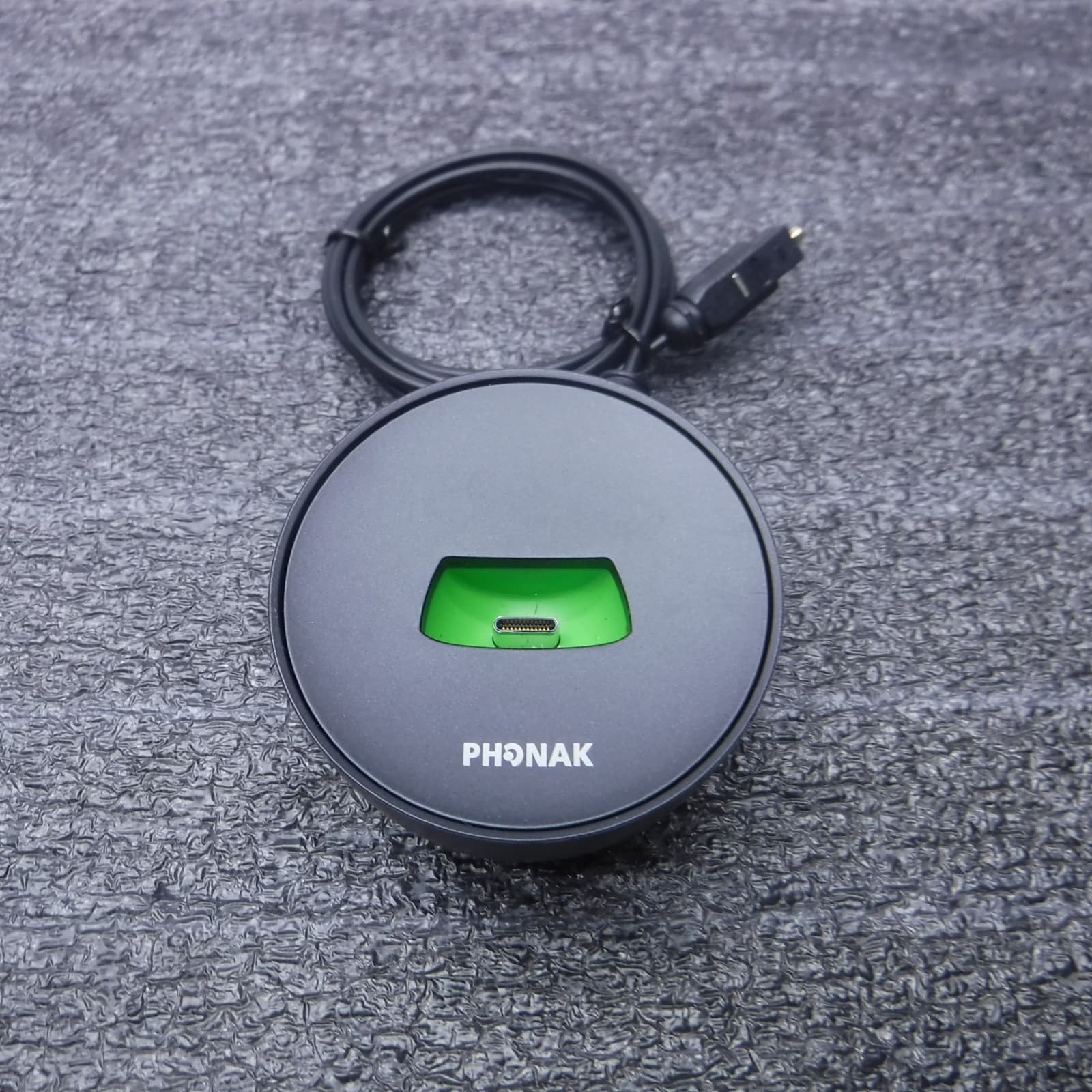 PHONAK ROGER On iN V2 MICROPHONE TRANSMITTER RECHARGEABLE W/BASE & COVER T13 E7 4