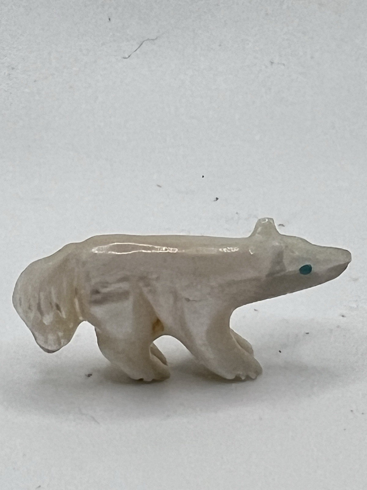 Zuni white golden Wolf Fetish Andres Quandelacey, MOP Turquoise heartline Mm1 3