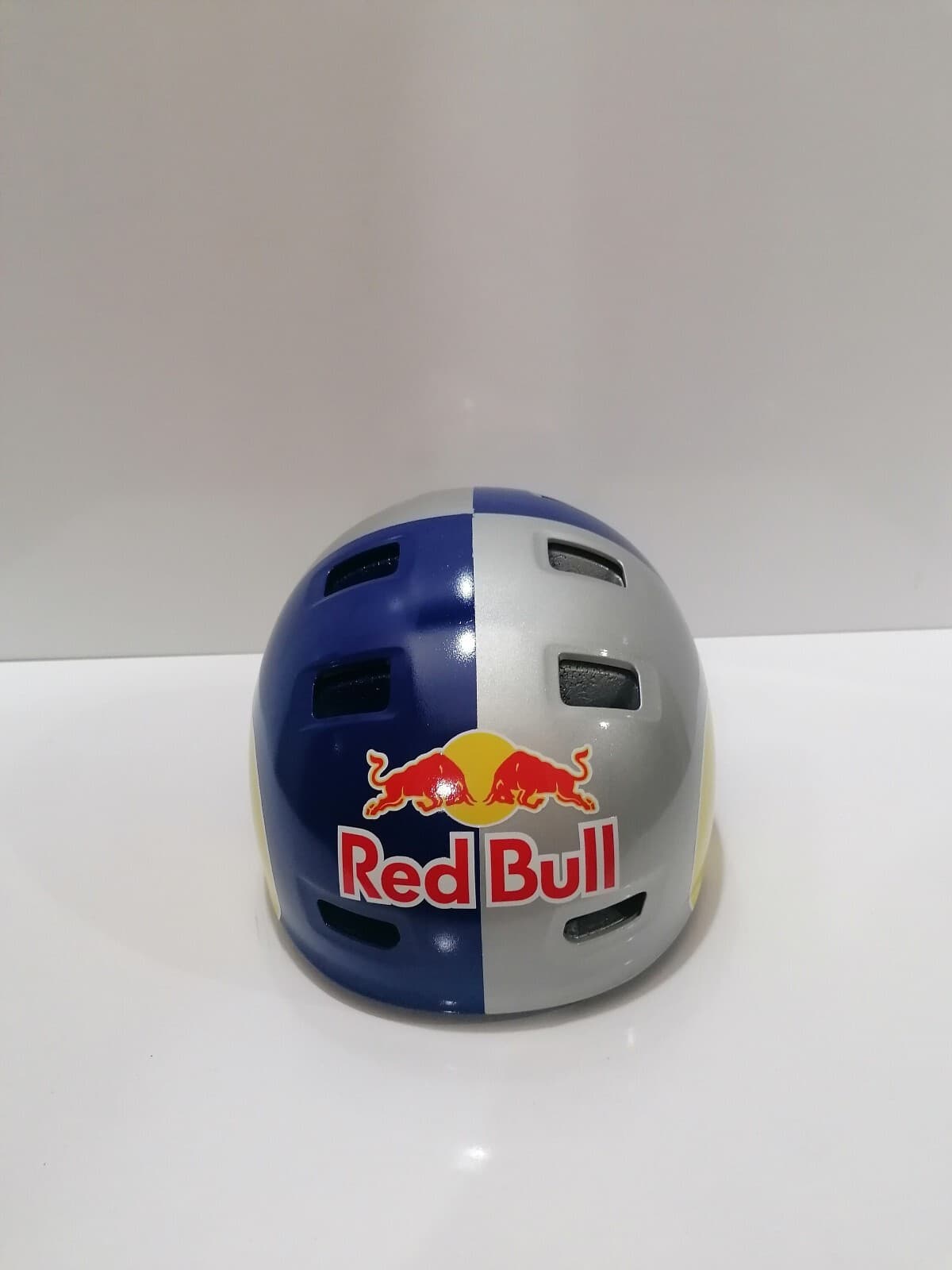 HANDMADE Redbull Helmet 4