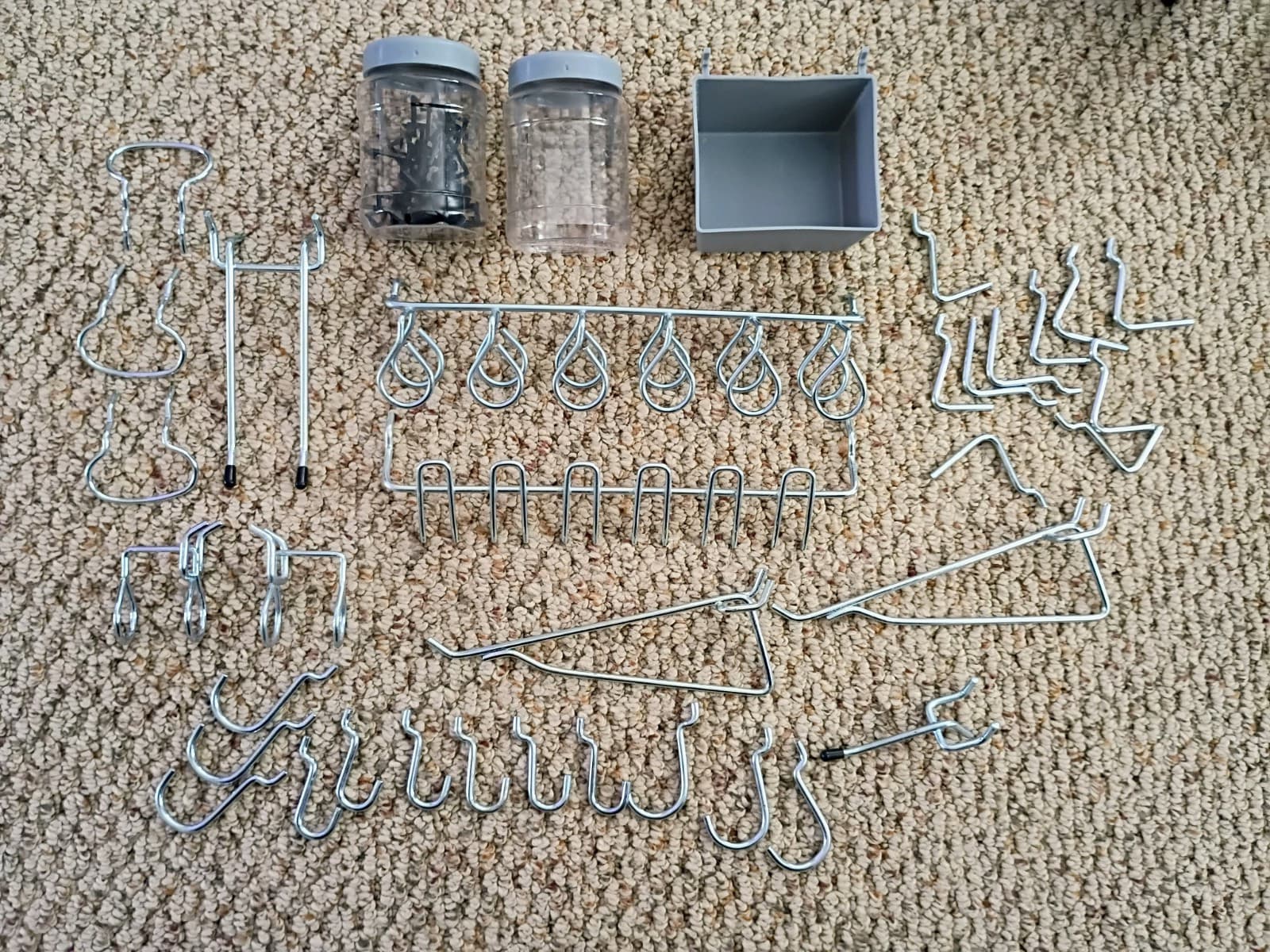 Zinc Plated Steel Workbench Pegboard Organizer Assortment Kit