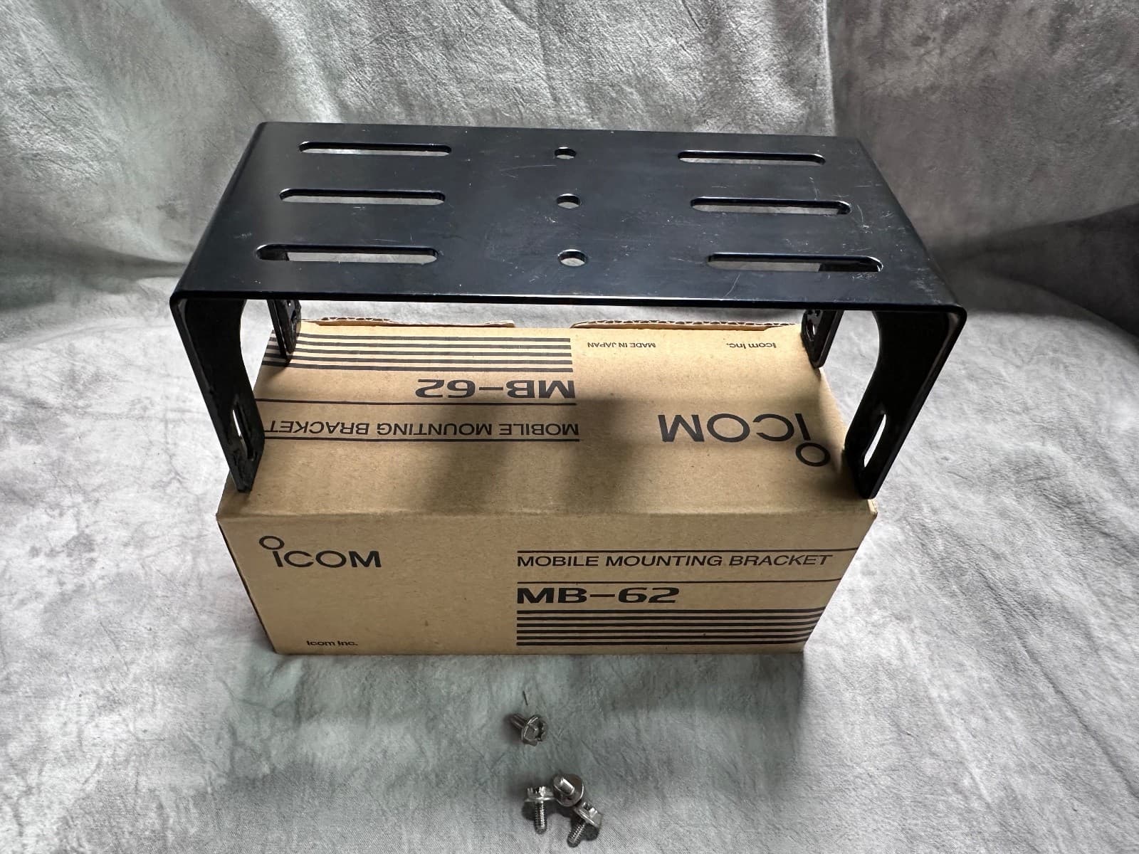 ICOM MB-62 Mounting Bracket 5