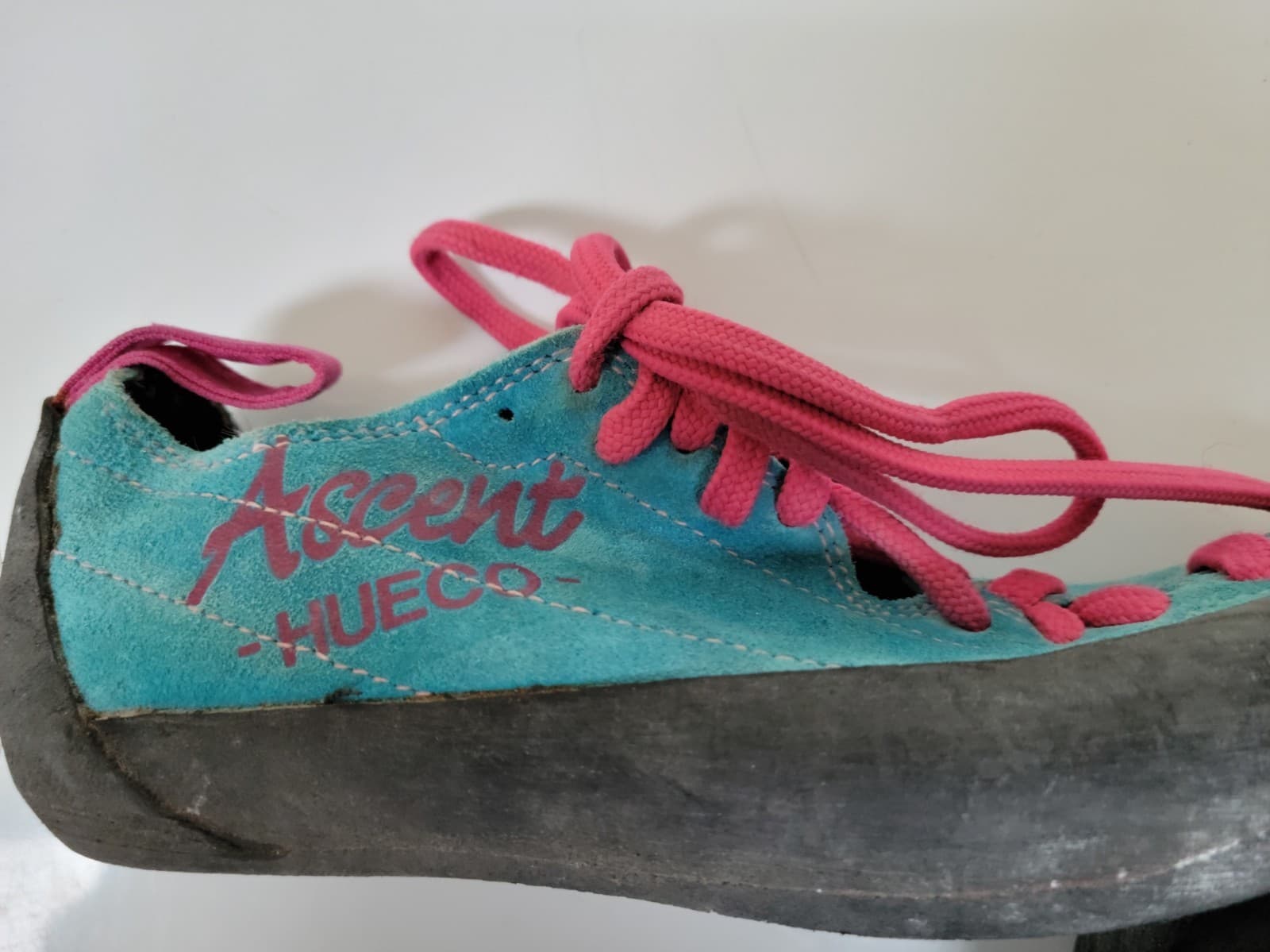 VINTAGE 5.10 VERTICAL ASCENT LEATHER CLIMBING SHOE SIZE 5 with Chalk bag 2