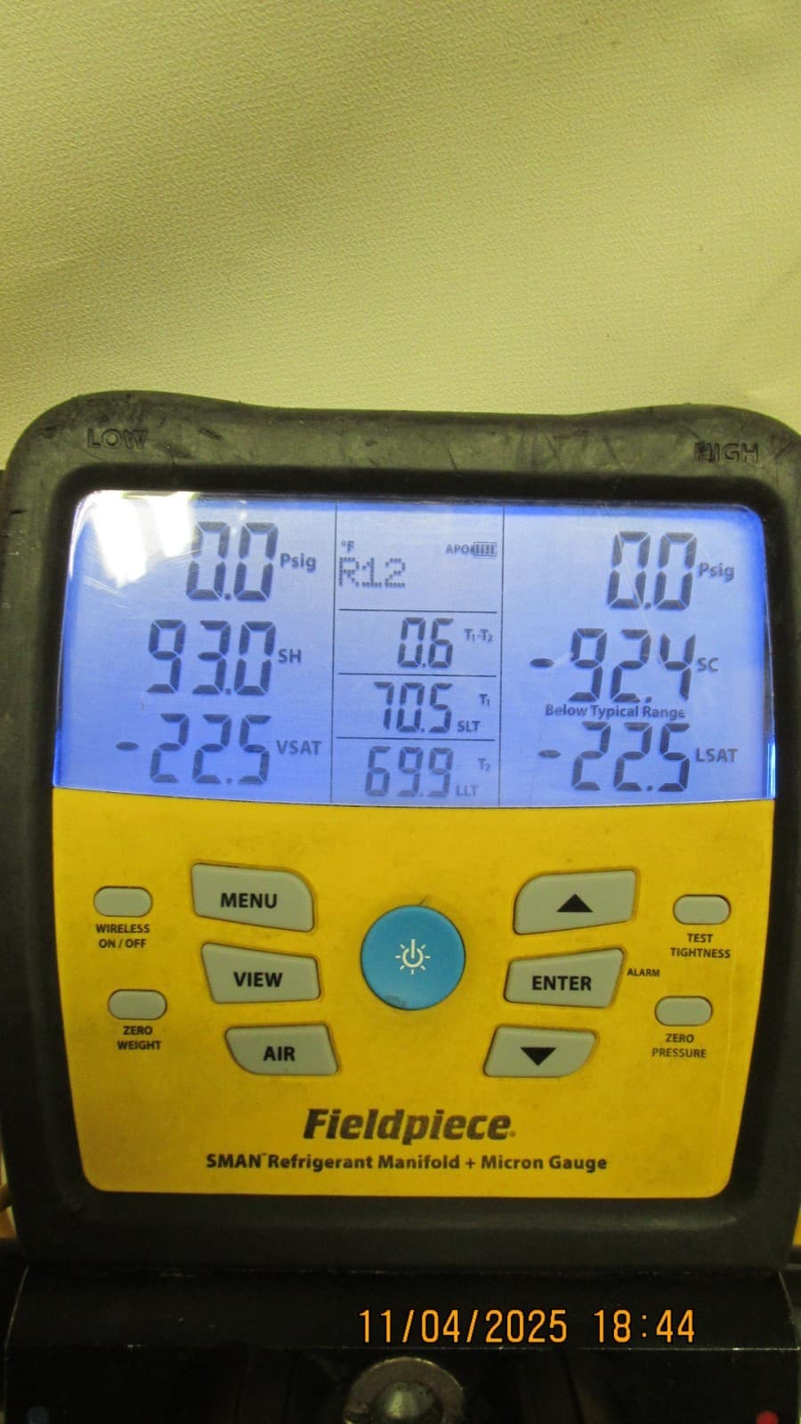 Fieldpiece sm480v 4-port sman refrigerant manifold w/ micron gauge 3