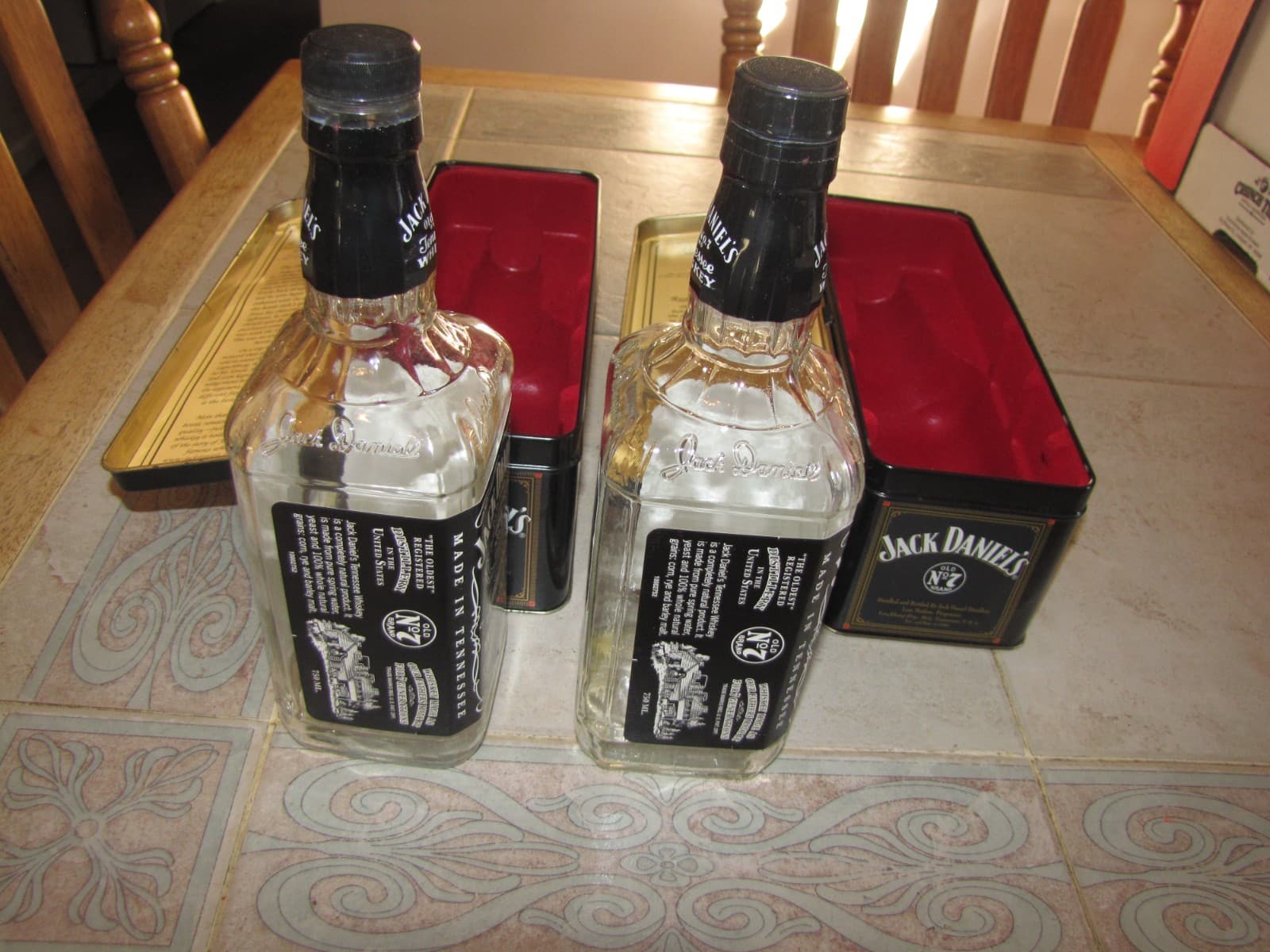 Jack Daniels Tennessee Whiskey 2 Old No. 7 Heritage Series #2 &3 Bottles Tin Box 4