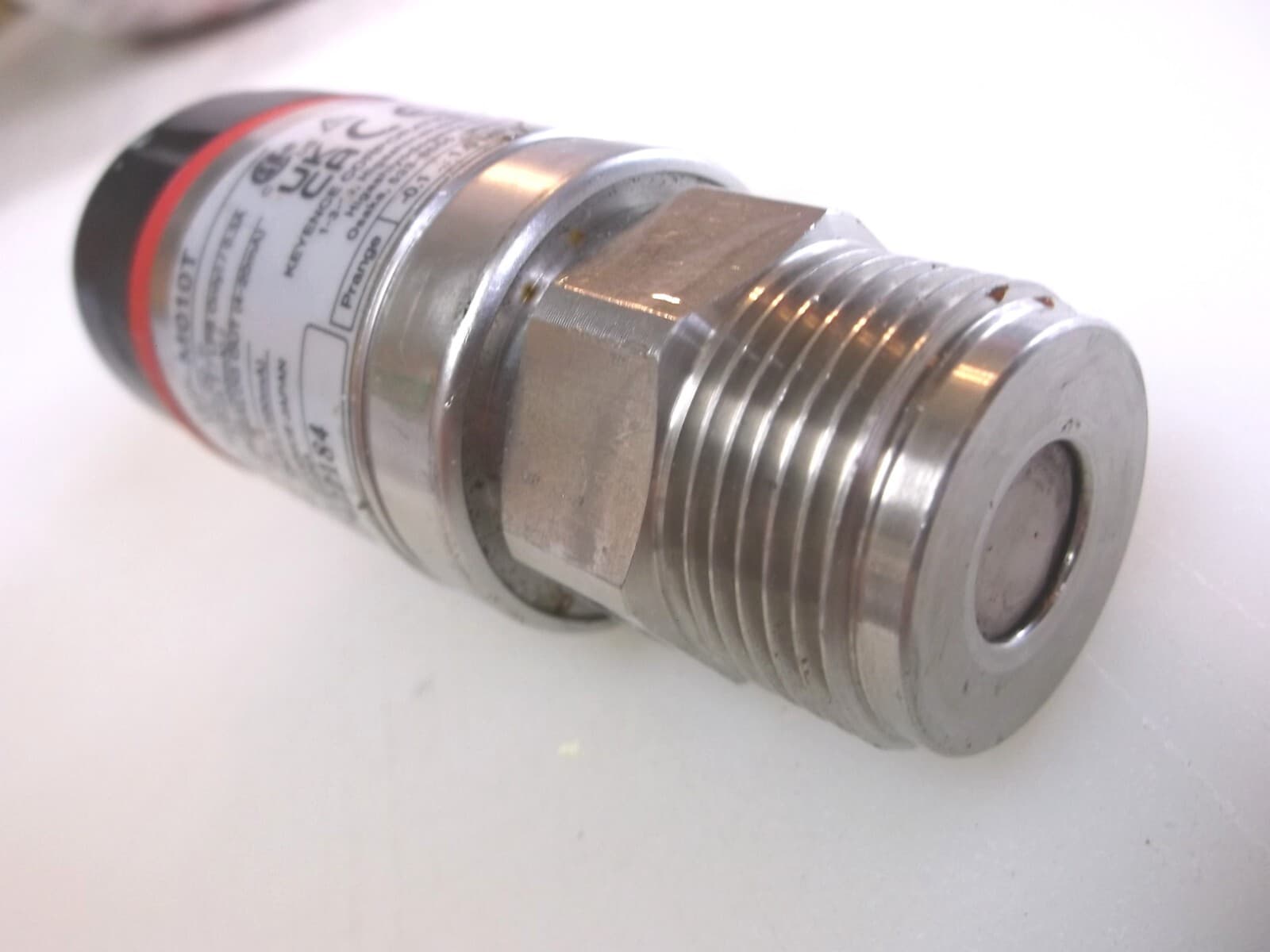 Keyence GP-M010T Electro-Hydraulic Transducer 10-30 VDC 100 mA Analog Out 4