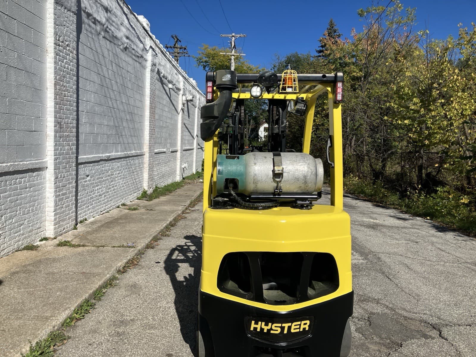 2019 Hyster 7000 LB Forklift with Side shift and Triple Mast 6
