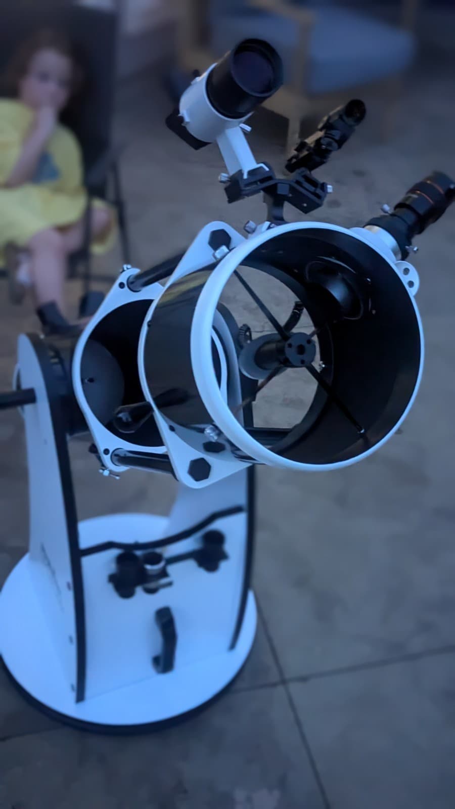 8 Inch Sky Watcher Flex Tube Dobsonian - Sky-Watcher S11700 200mm Telescope 3