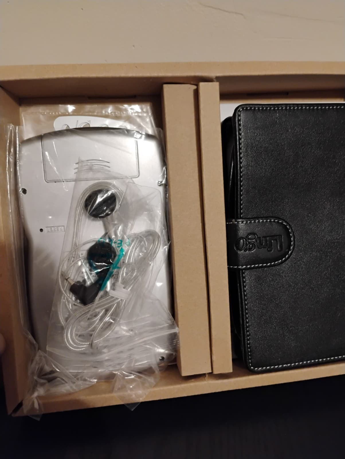 Lingo Voyager 3 TTV-3G 20-Language Talking Translator Radio Calculator Never Use 5