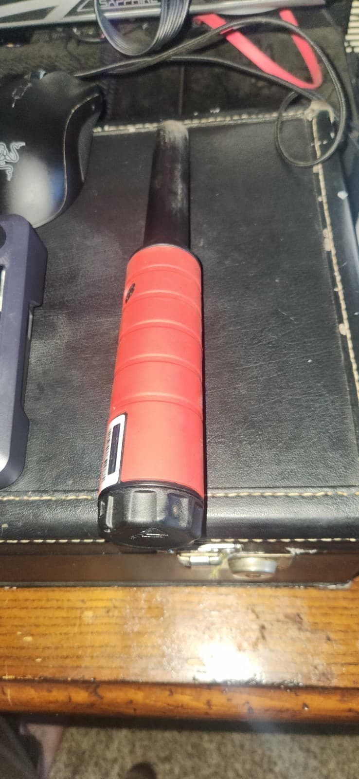 Minelab Equinox 900 Waterproof Multi-Frequency Metal Detector with 11" and 6" DD 4