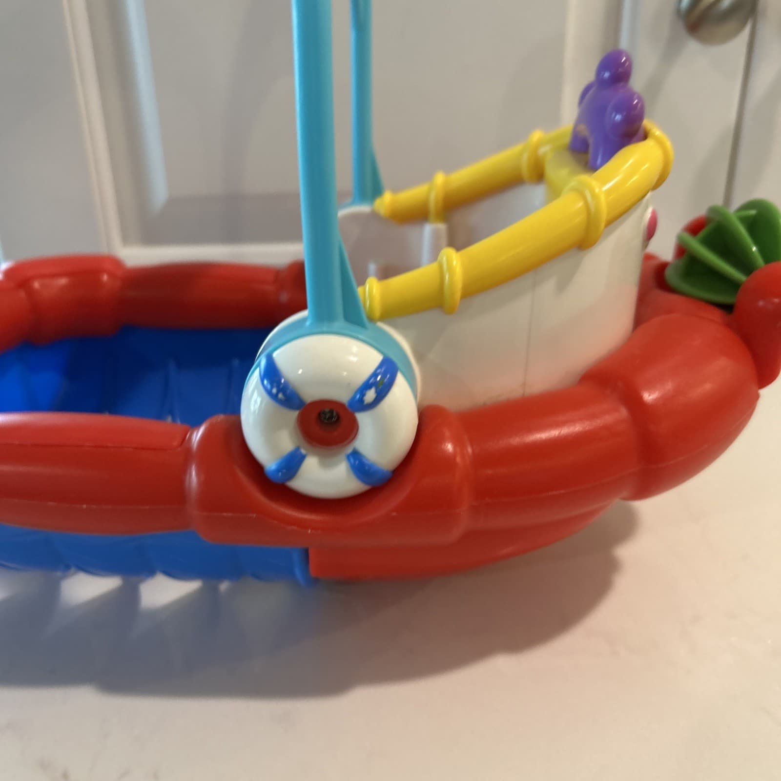 AMAZING ANIMALS TUBTIME TUGBOAT By FISHER PRICE 2007 TUGBOAT ONLY 6