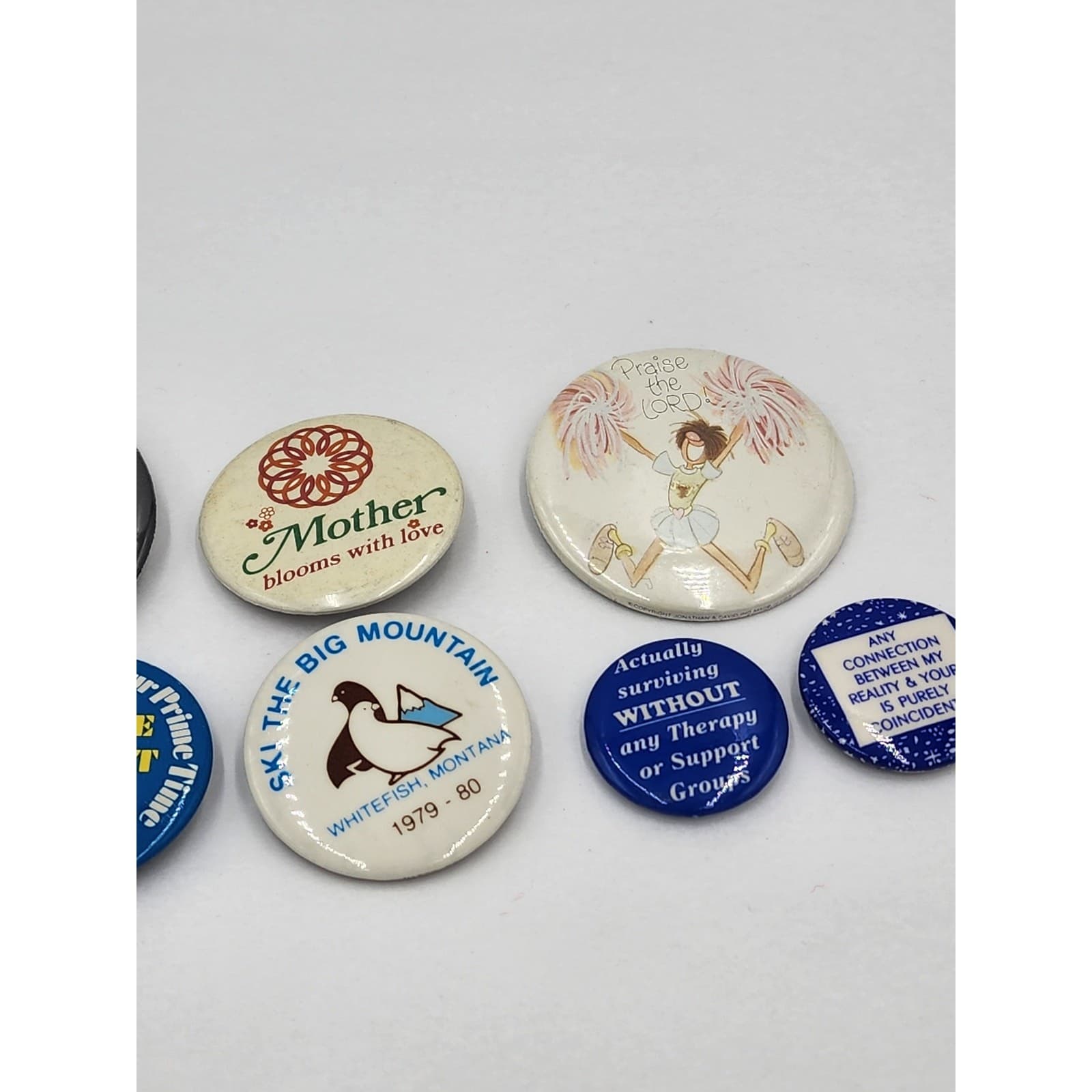 Vintage Buttons Lot 7 Praise Lord IndianHead Therapy Big Mountain Pins Pinback 5