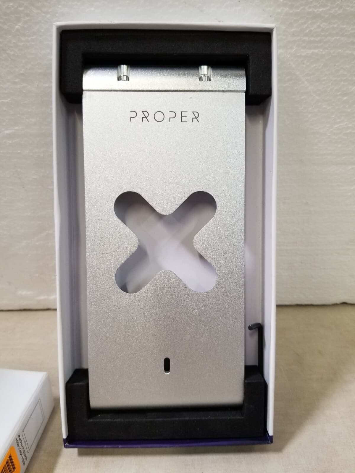 Studio Proper Lock Belt iPad Air, iPad Air 2, iPad Pro (9.7 Inch) 4