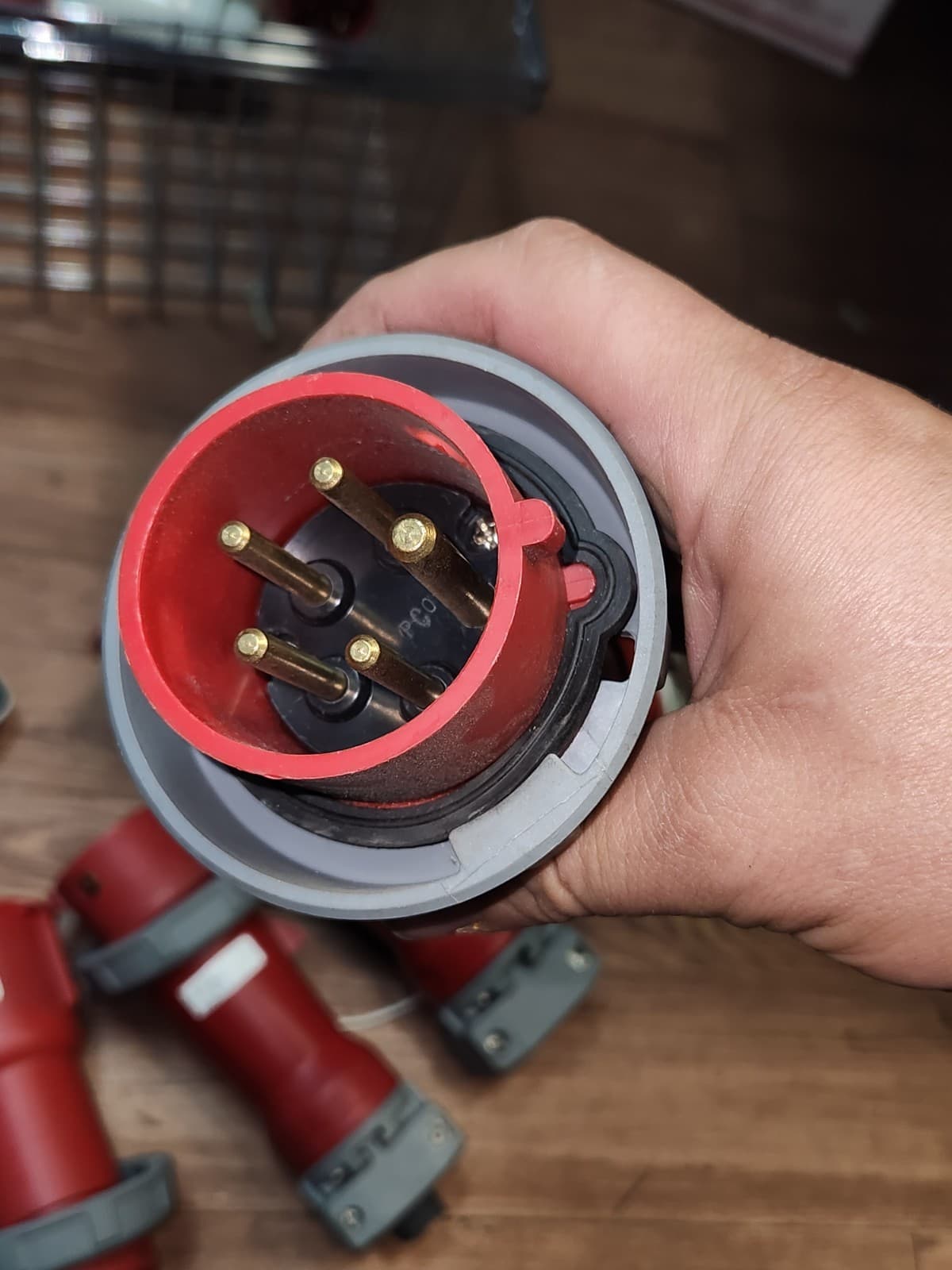 HBL560P7W, 60Amp, 277/480VAC, 4P, 5W 4