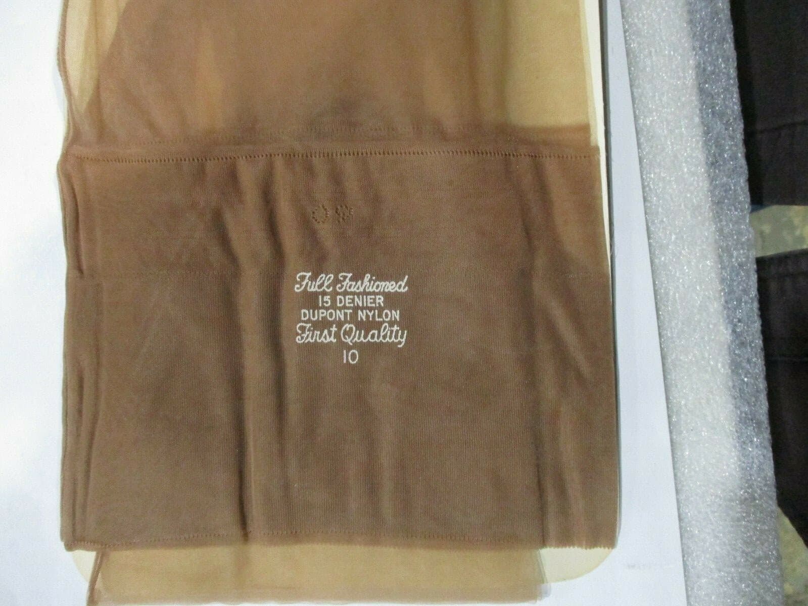  1PR VINTAGE UNBRANDED SEAMED SHEER FULL FASHION NYLON STOCKINGS 10 MED BEIGE 2