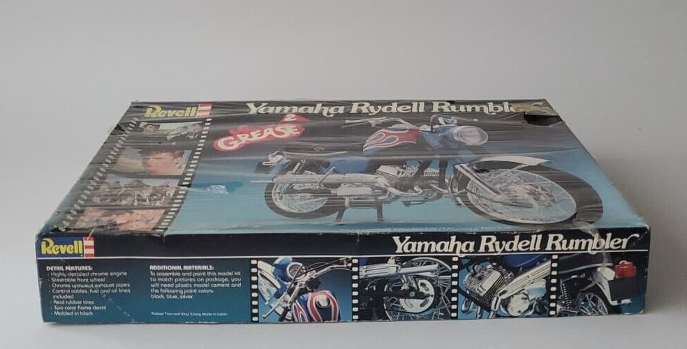 GREASE 2 VINTAGE 1982 REVELL YAMAHA 350 RYDELL RUMBLER MOTORCYCLE 1/8  MODEL KIT 6