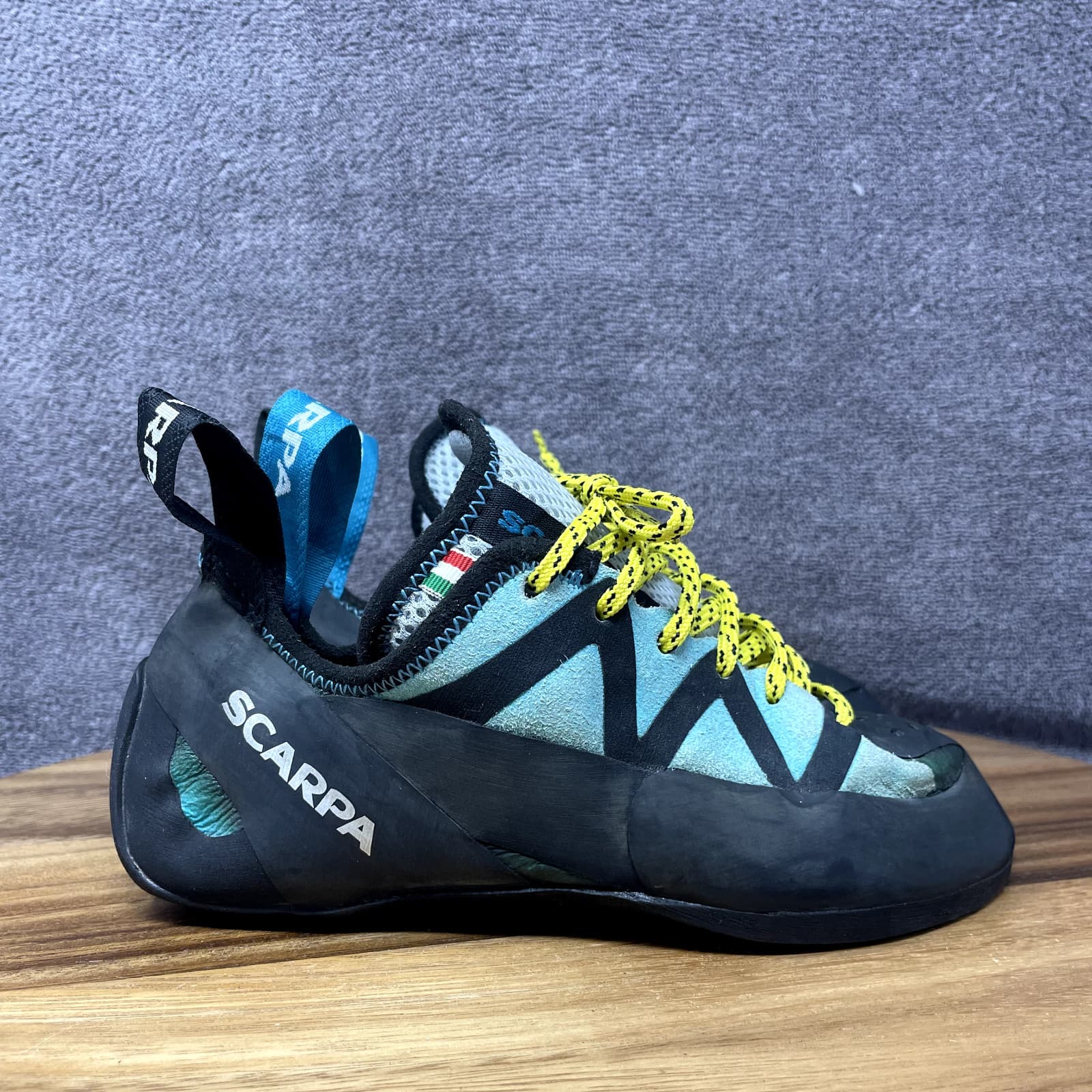 EUC SCARPA Vapor Lace Rock Climbing Bouldering Shoes Women's EU 36.5 US 5 2/3