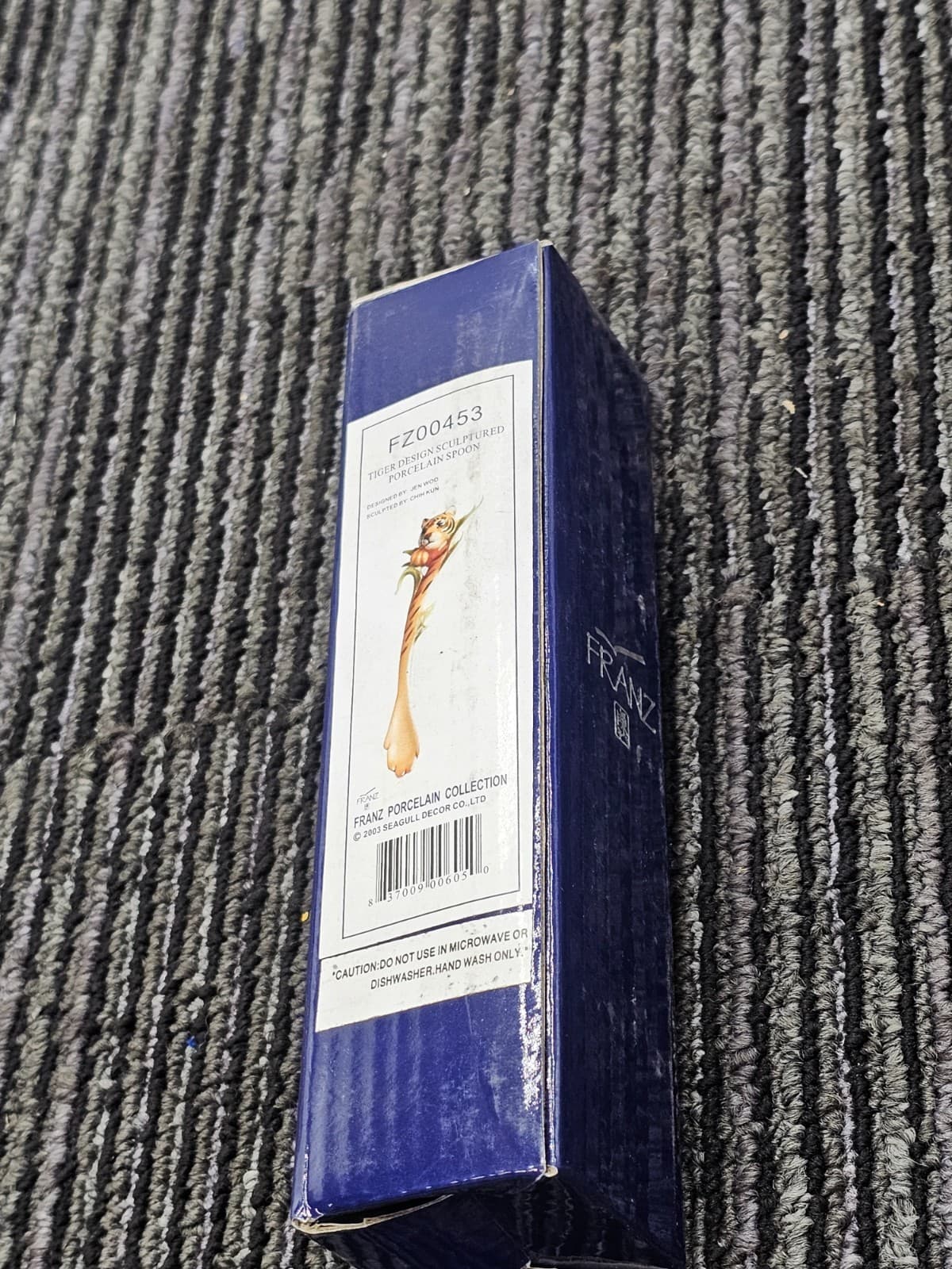 Franz FZ00453 Tiger Design Sculptured Porcelain Spoon Decoration Collection 5