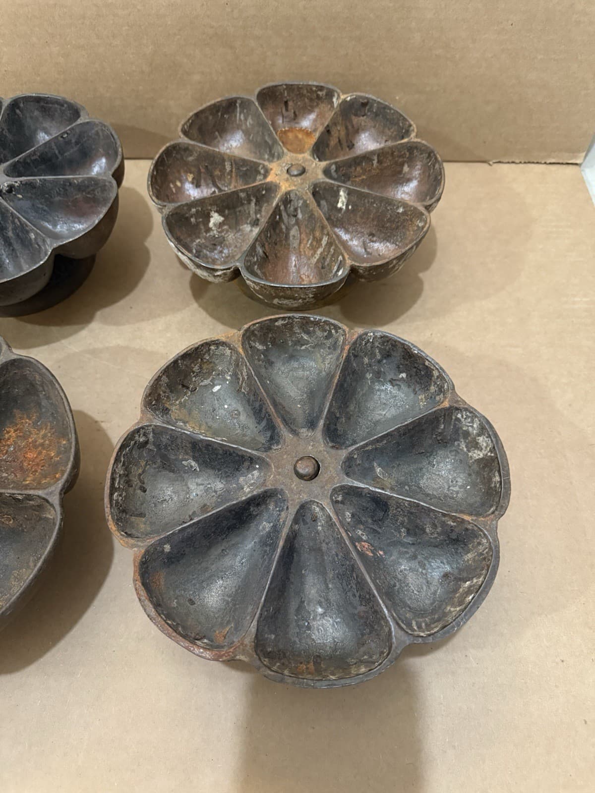 Vintage Star Nail Cup Rotating Caddy Shoe Cobbler Hardware Store Bin 3