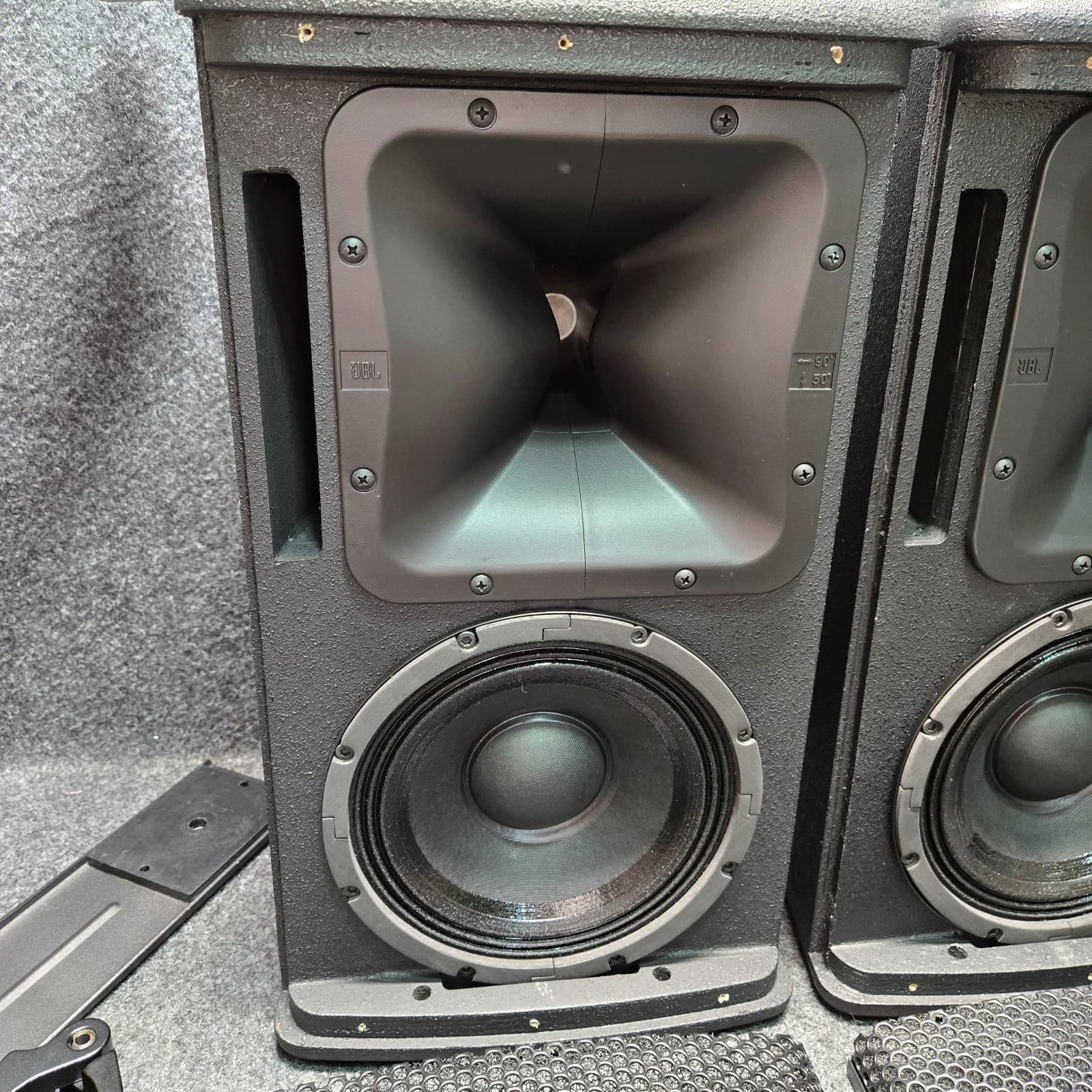 JBL AC895 8" 2-Way Full-Range Passive Loudspeaker System Black w/ Brackets Pair 2