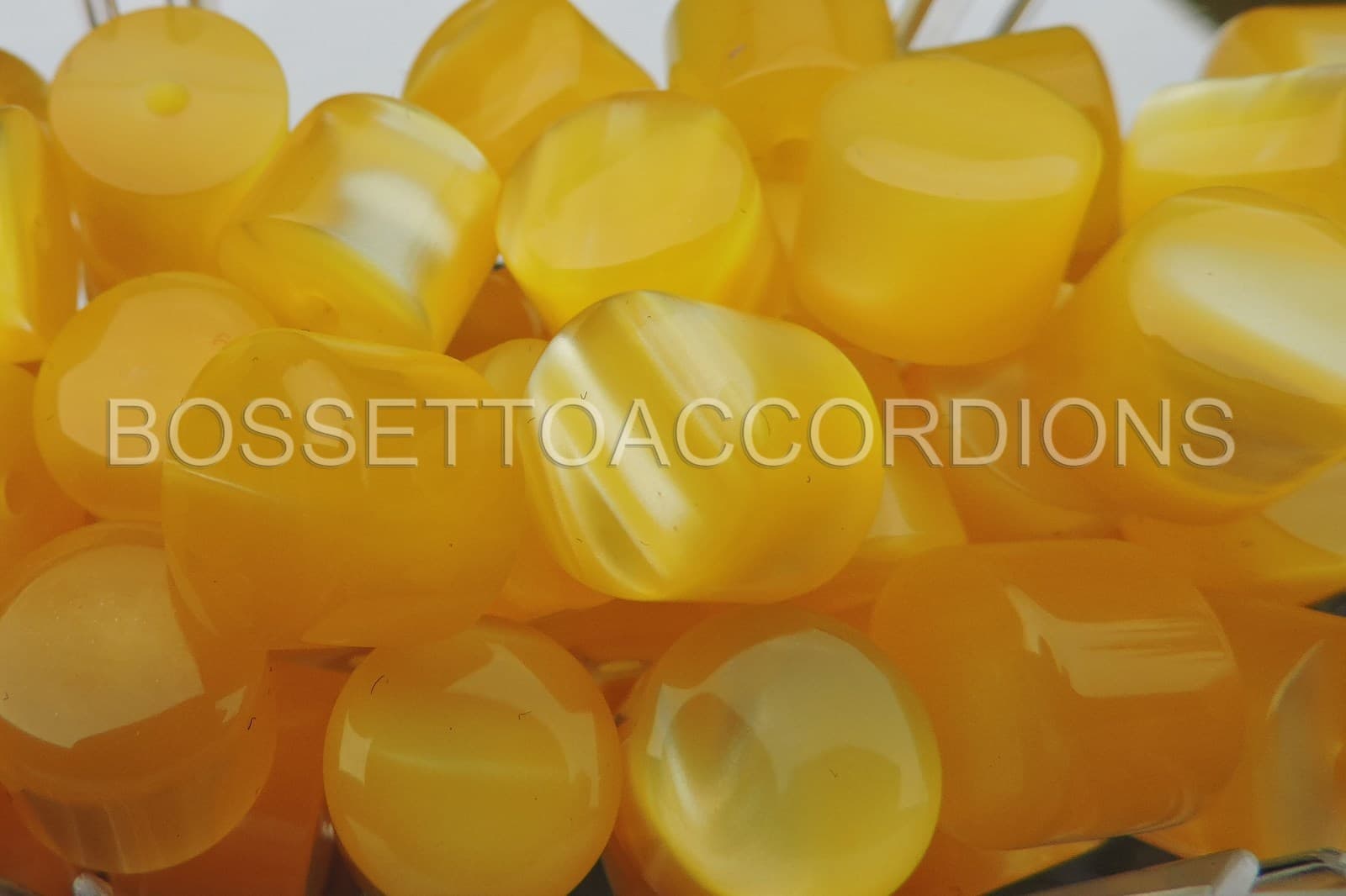 Accordion Buttons Pistons Yellow Each 13.8 x 11.5 (mm) 2