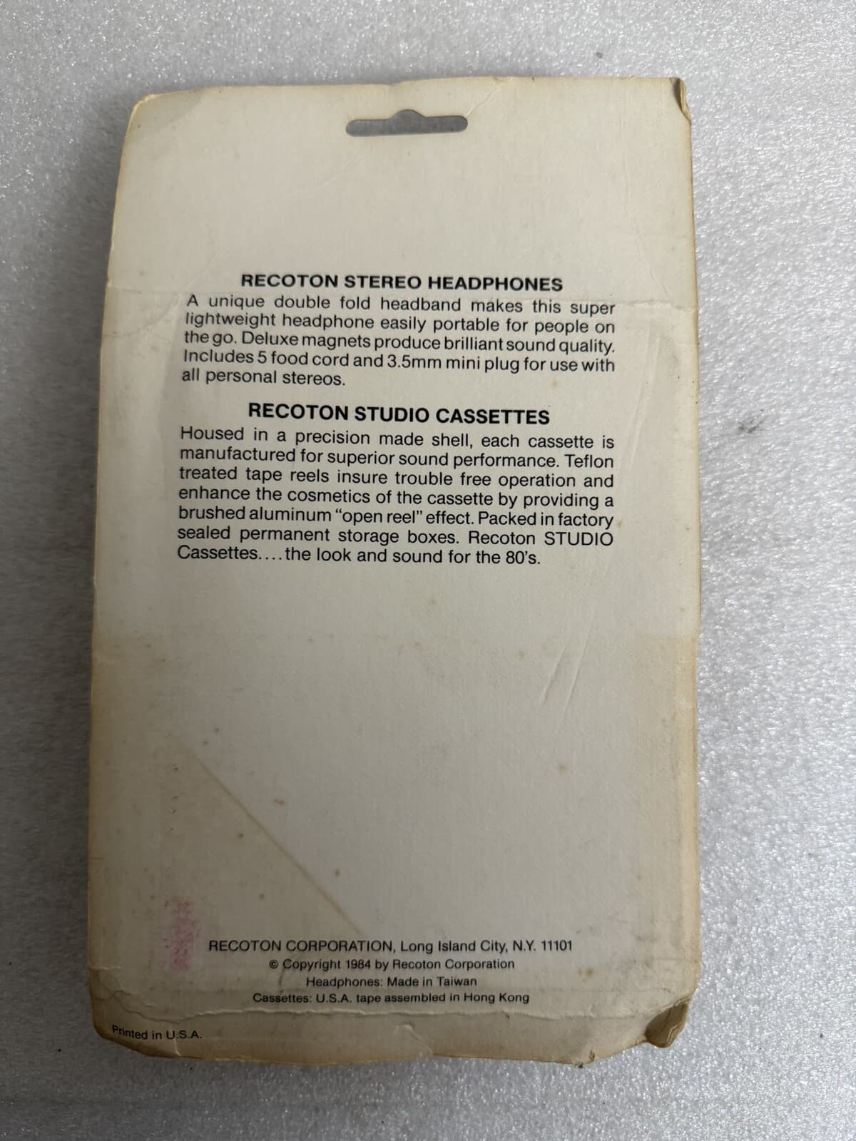 Recoton Studio Cassette High Energy 60 Min With Headphones  2