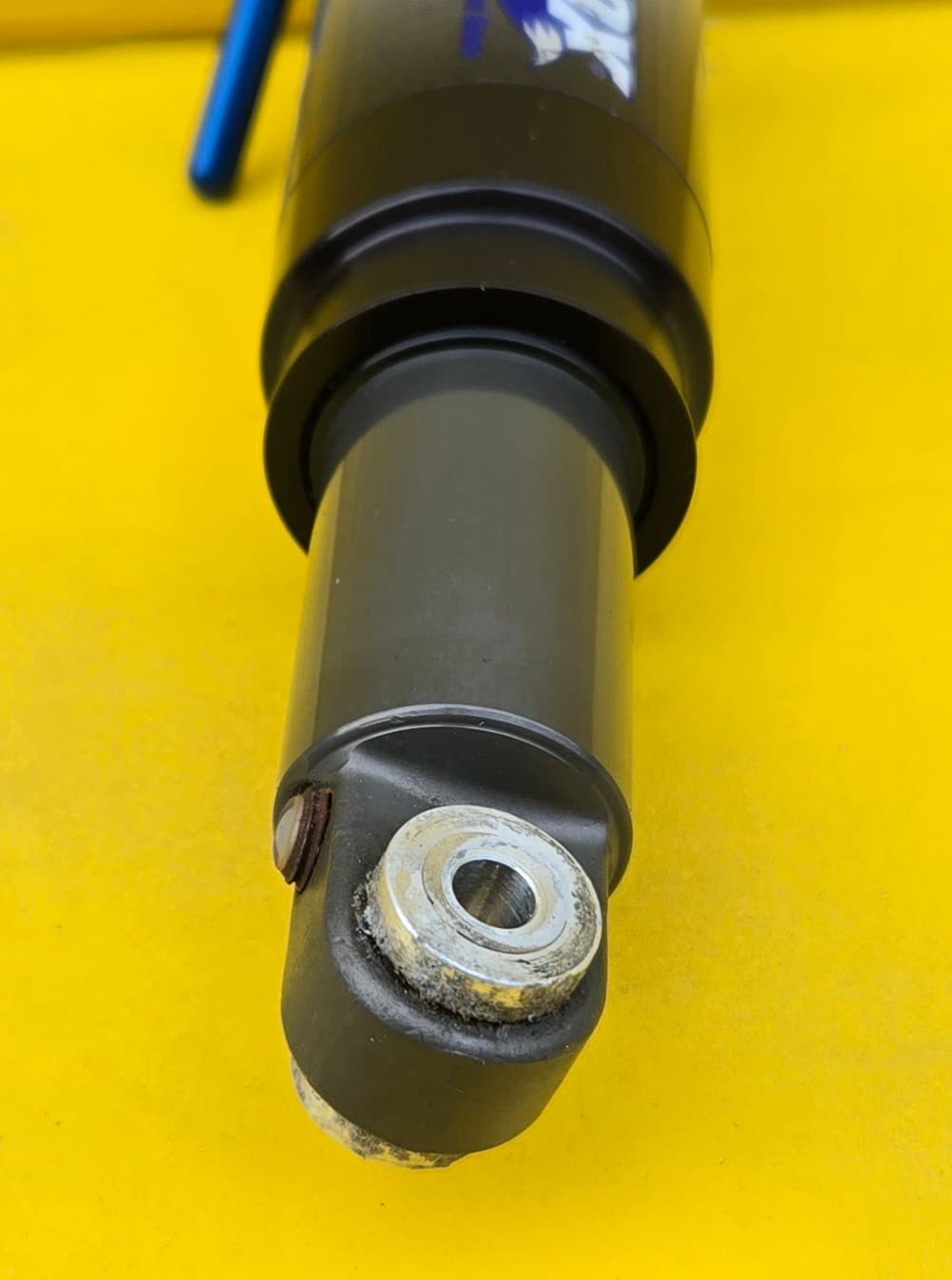 Fox Float RC rear shock 6.5 x 1.5 Rocky Mountain Yeti FSR flawed 3