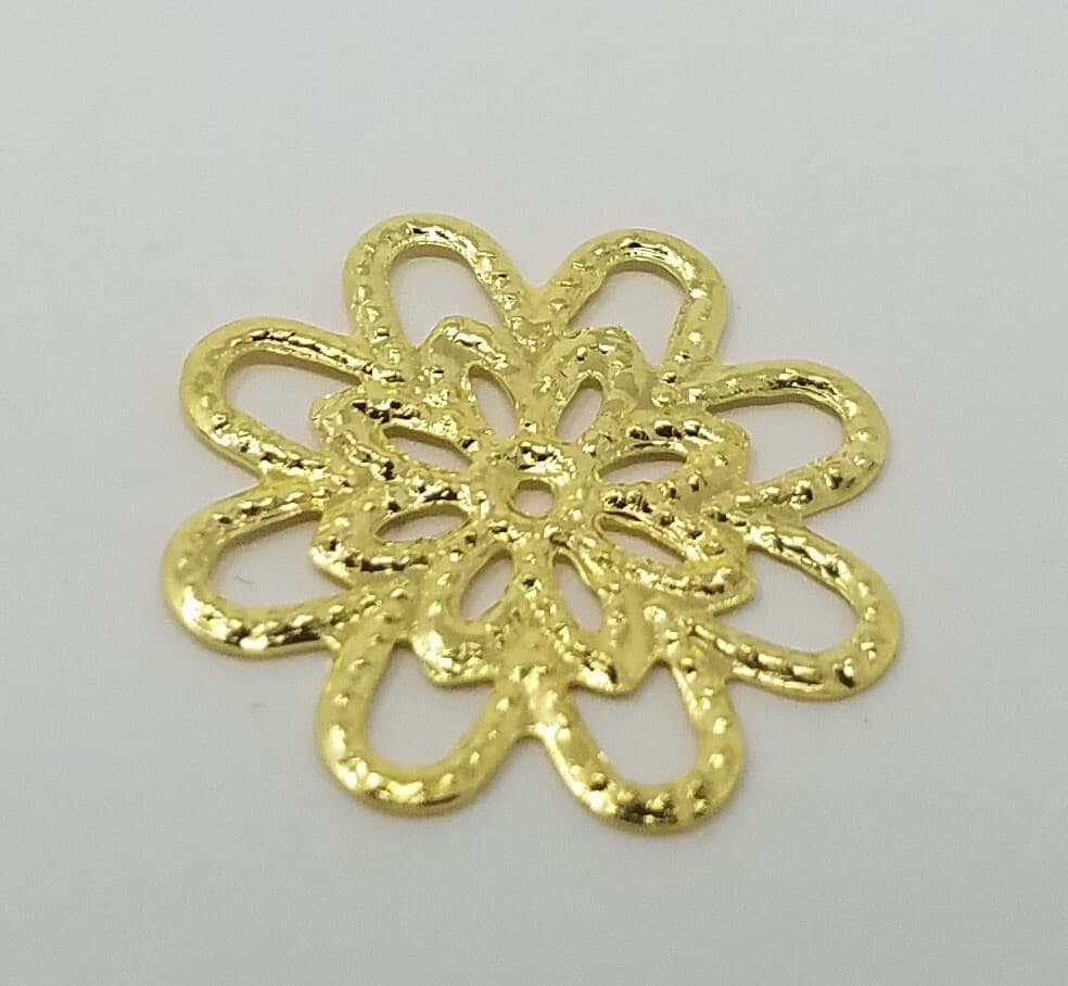 100 pcs Gold Thin Metal Filigree Floral Disk Flower Craft Sequins Embellishments 2