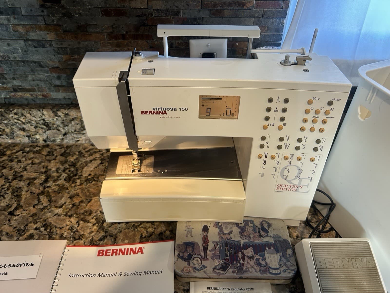 BERNINA 150 Virtuosa Quilter’s Edition w Case Manual Paperwork Extras VIDEO 3