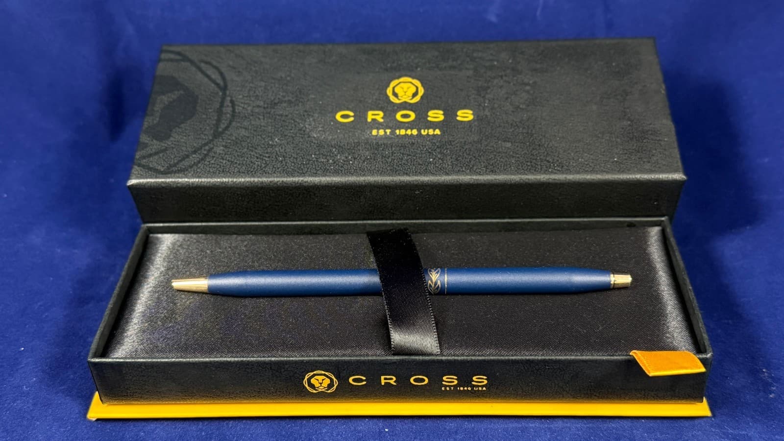 CROSS LADIES CLASSIC CENTURY SATIN BLUE 22k GOLD TRIM & BAND BALLPOINT PEN #2402 2