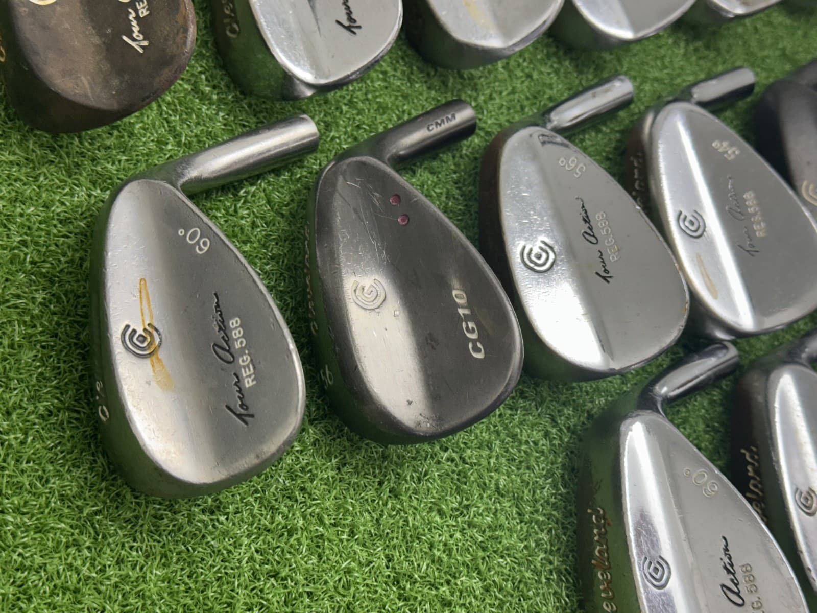 LOT (20) Cleveland Golf Tour Action Wedge (Heads) 588 485 CG10 Used Worn Project 5