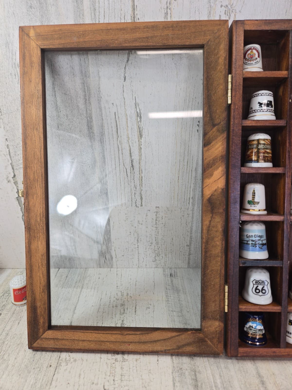 Vintage Thimbles & Wood Case Glass Door Lot of 25 Cities Tourist Attractions 2