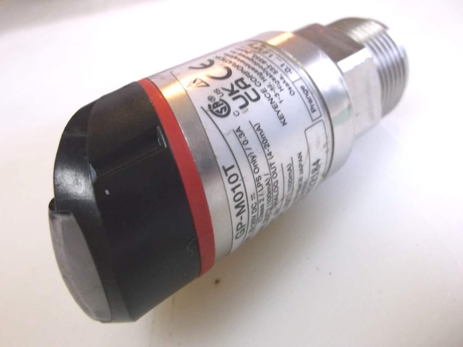 Keyence GP-M010T Electro-Hydraulic Transducer 10-30 VDC 100 mA Analog Out 3