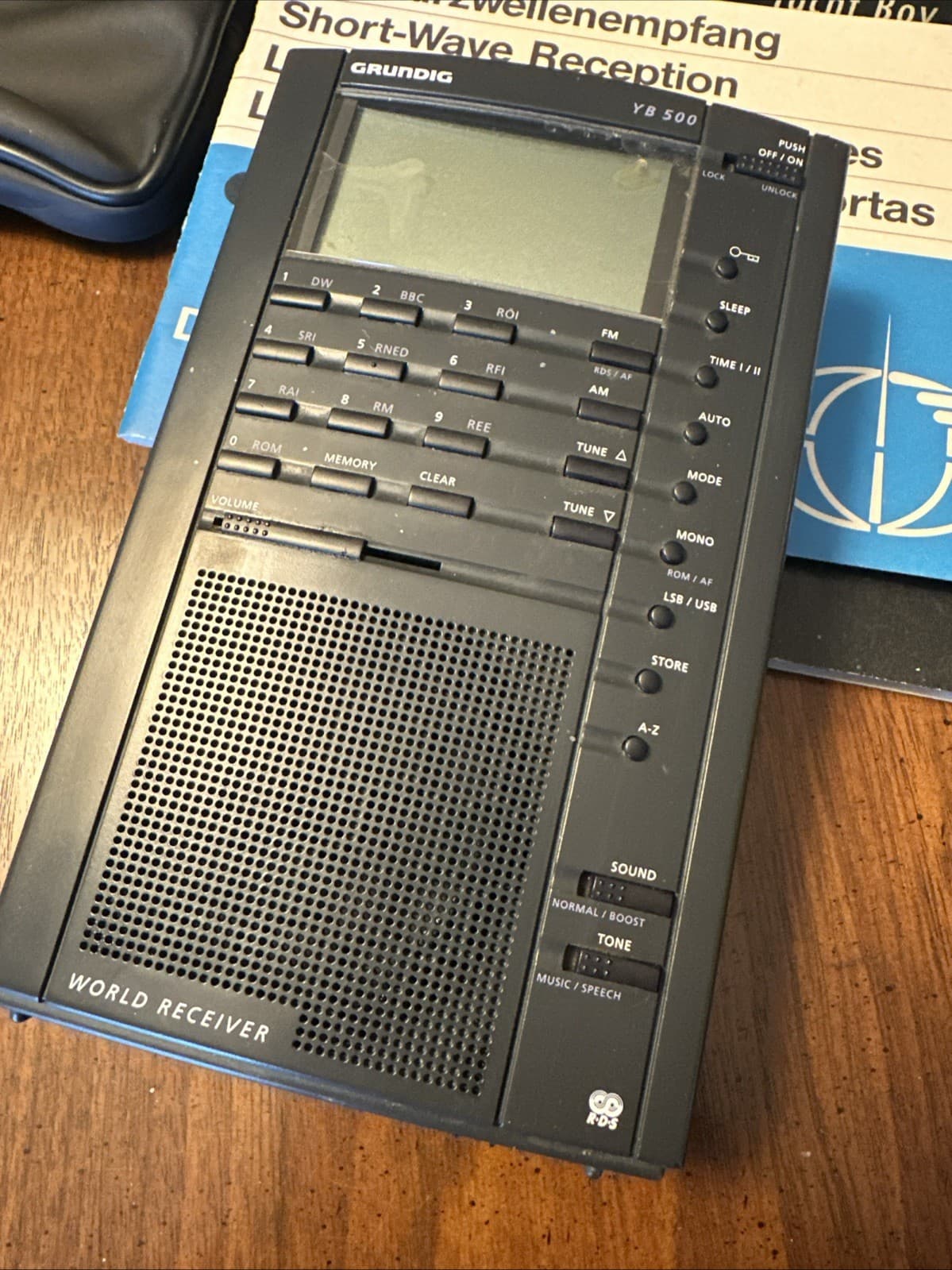 Grundig YB 500 World Receiver Yacht Boy 500 With Power Adapter / Manuals / Box 4
