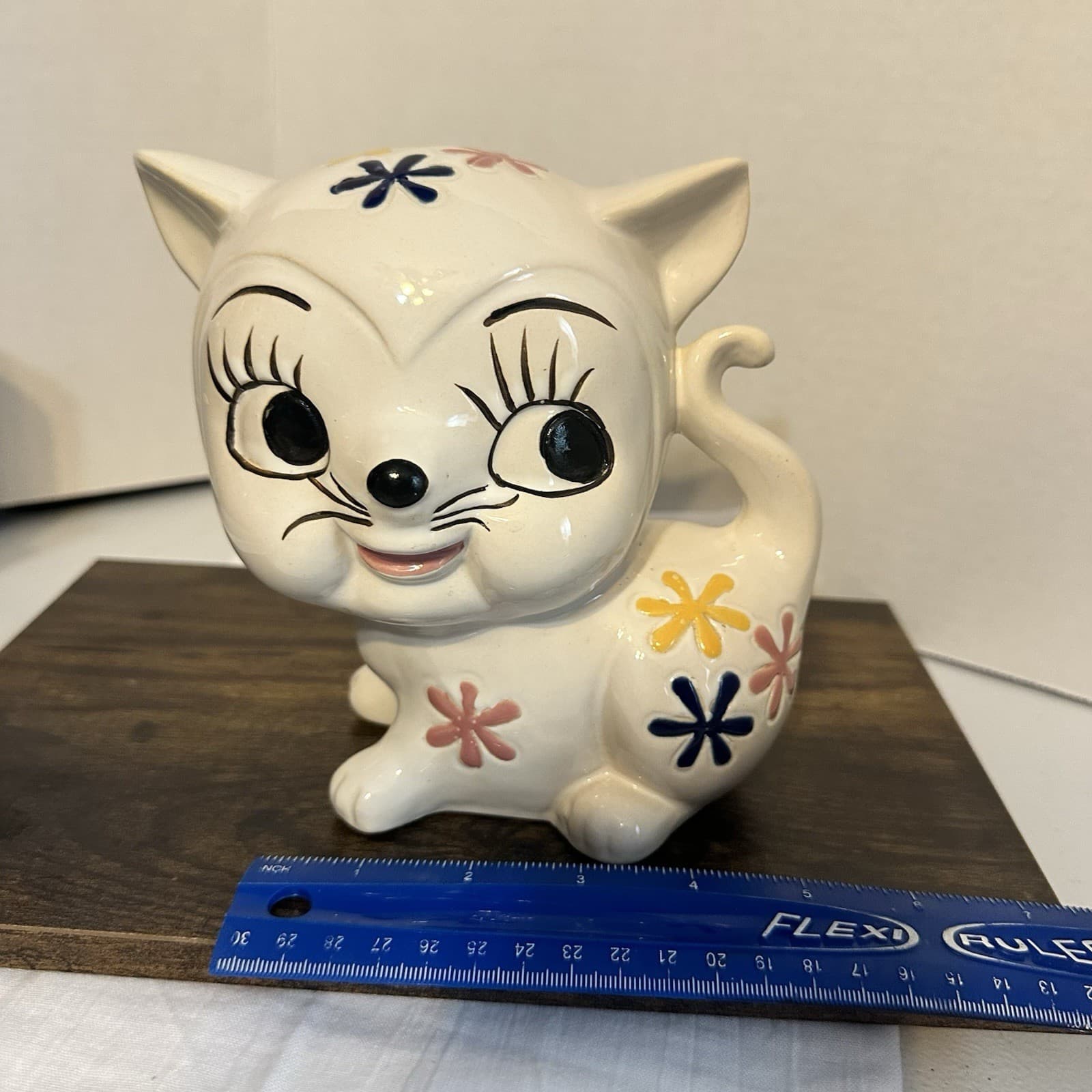 Kitty Cat Coin Bank Ceramic Big Eyes 70s Flower Power Vintage With Flaws 3