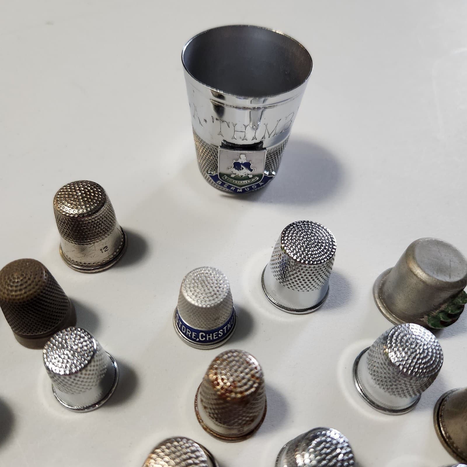 Metal Thimbles Lot Of  20 Vintage Mixed Metals 6