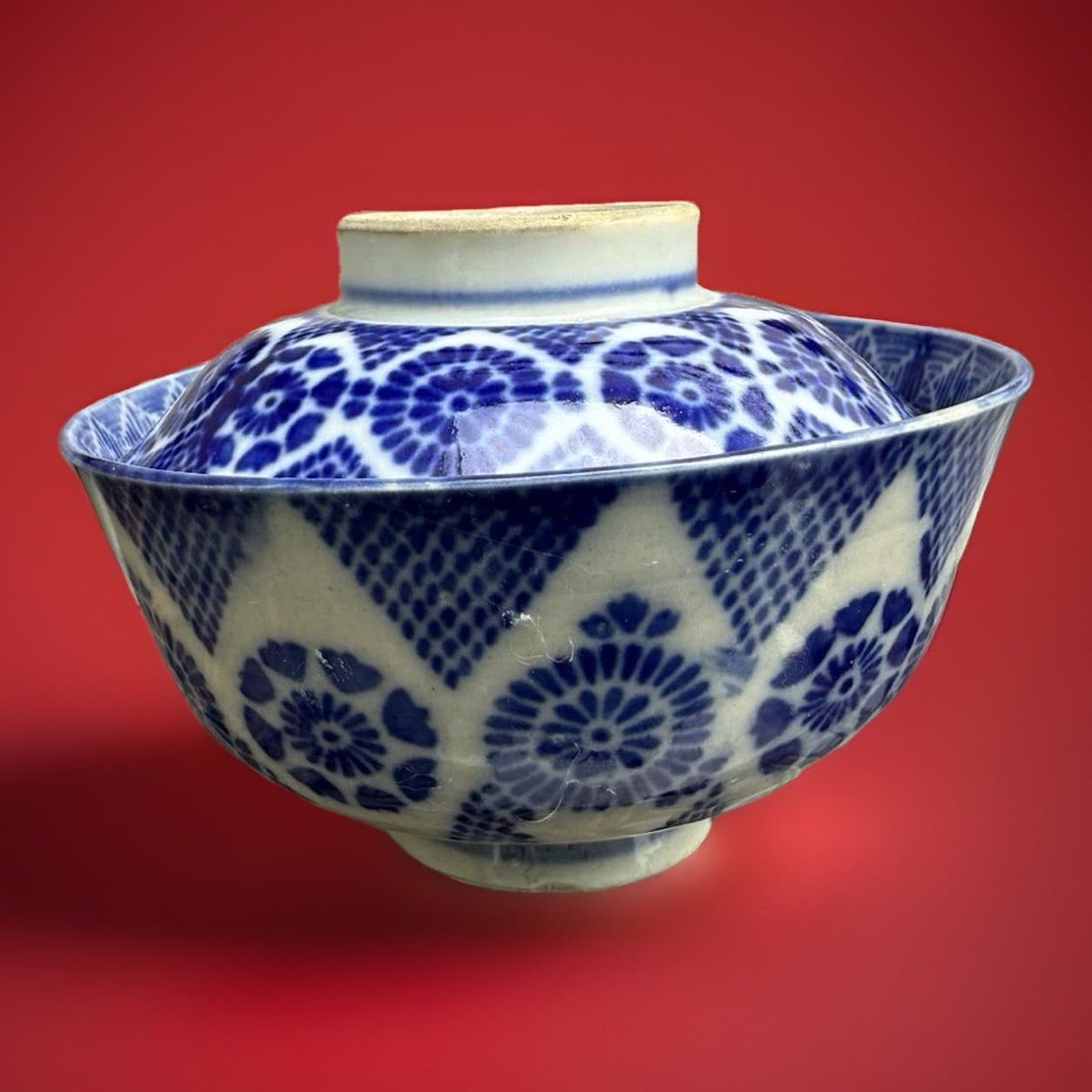 ANTIQUE JAPANESE STENCIL POTTERY LIDDED BOWL GOHAN BLUE WHITE PORCELAIN MEIJI