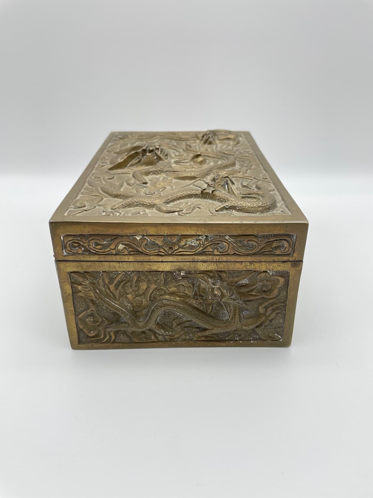 Antique Brass Chinese Hinged Trinket Humidor Box with Raised Dragons & Snakes 5