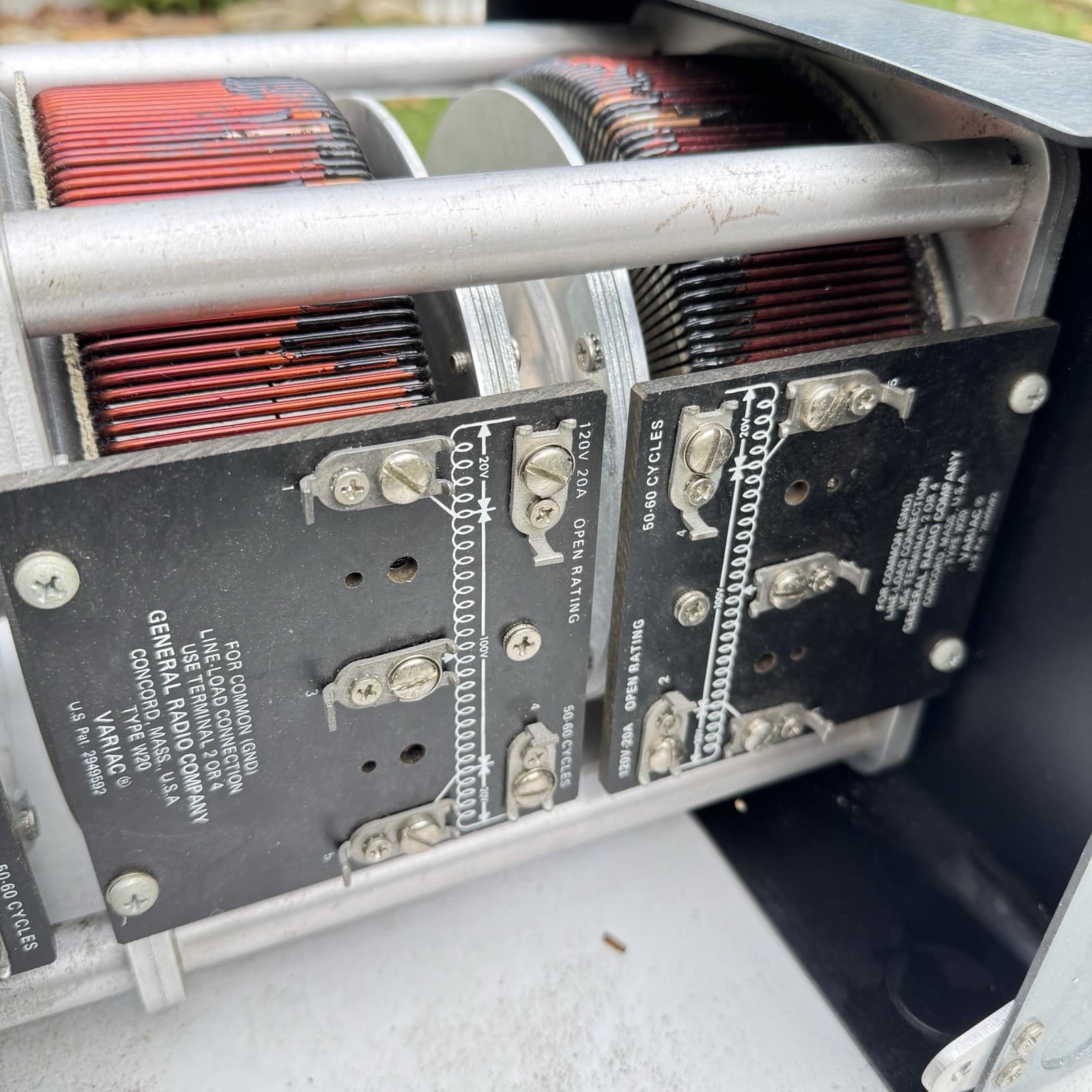 General Radio VARIAC W20 Type 3 Gang Autotransformer WYE Circuit 0-240 AC Cased 4