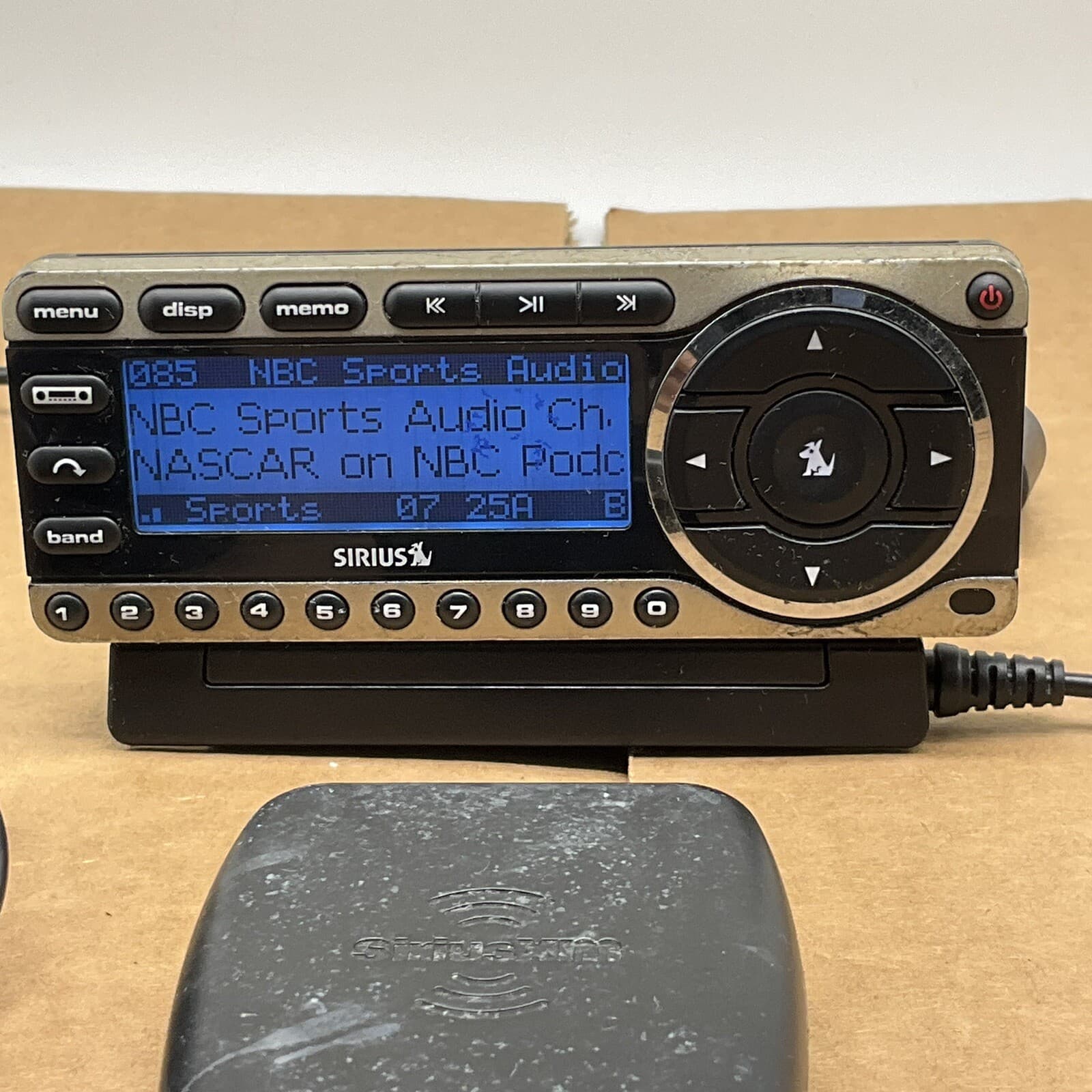 Active Subscription SIRIUS ST4 Satellite Radio with Car kit, Antenna Blemish LCD 2